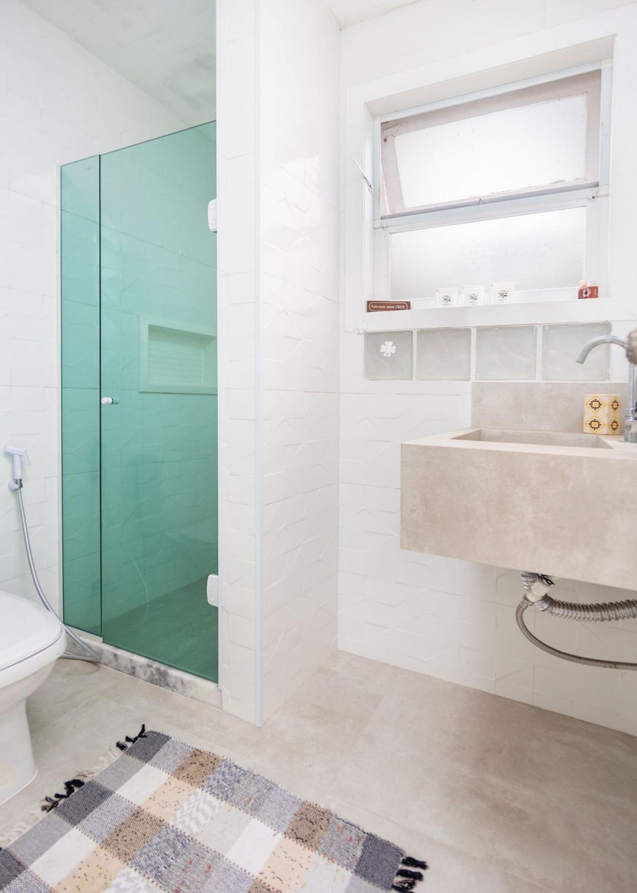 Casa em condomínio com Piscina 400m da Praia, Perfeita para Família