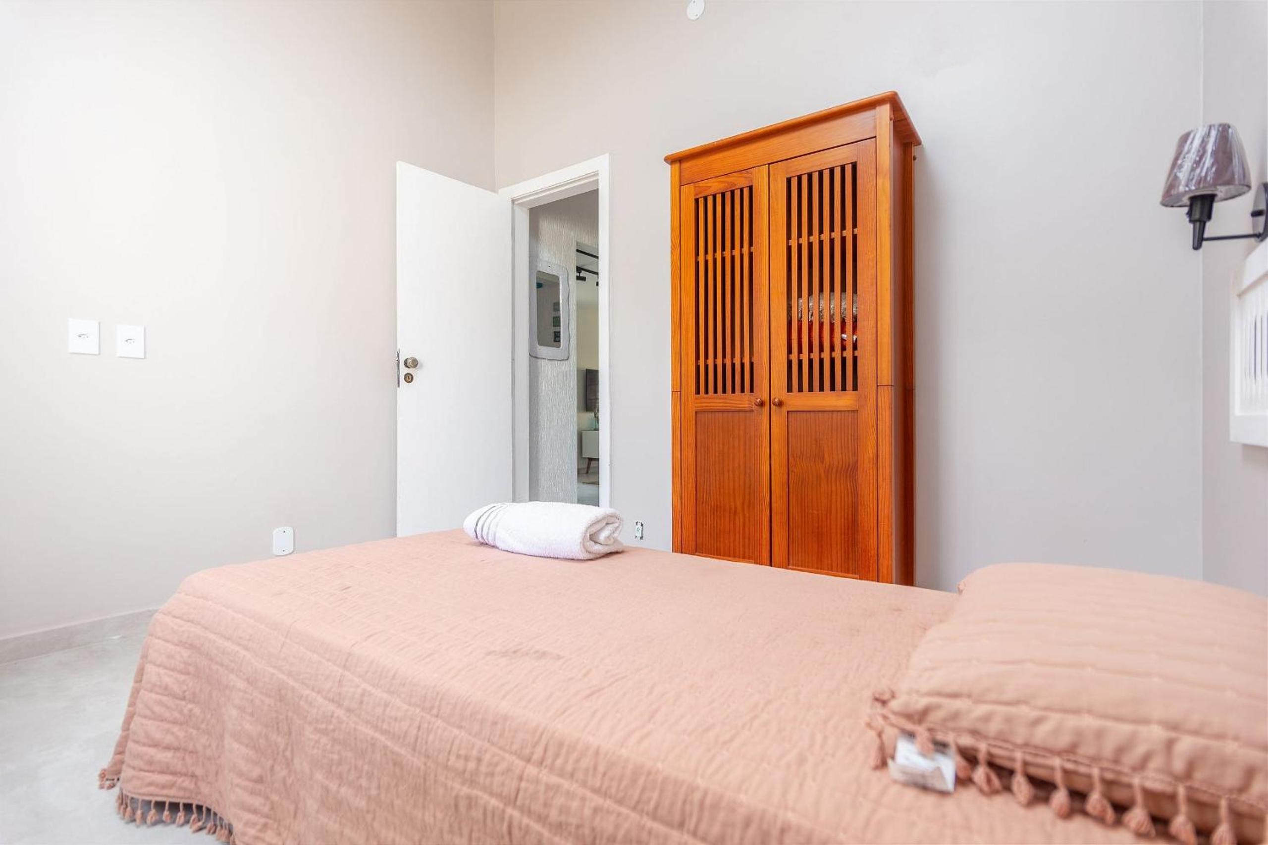 Casa em condomínio com Piscina 400m da Praia, Perfeita para Família