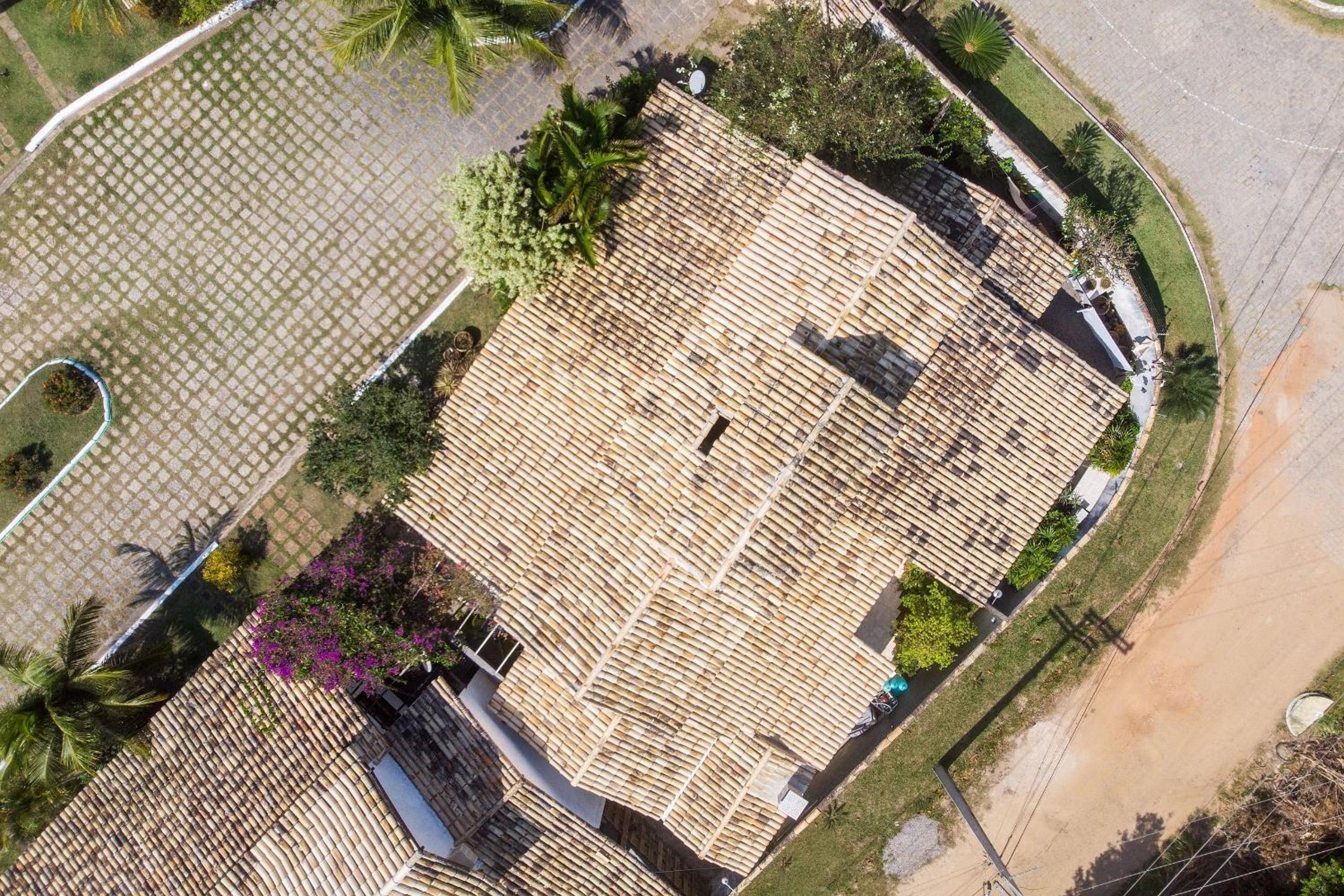 Casa em condomínio com Piscina 400m da Praia, Perfeita para Família