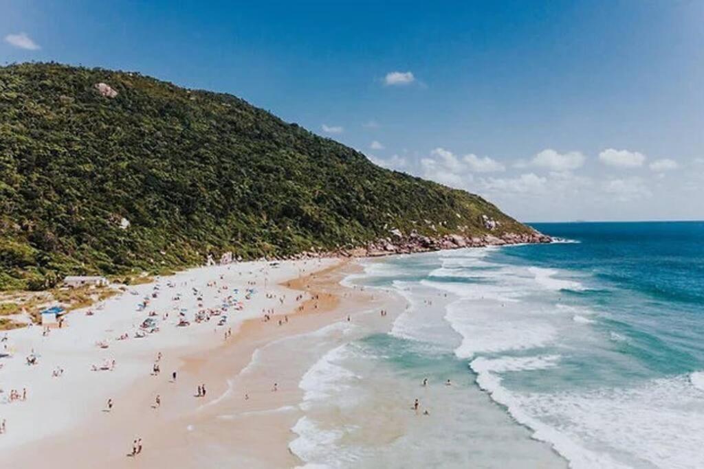 Apto moderno a 100m do mar - Praia dos Ingleses