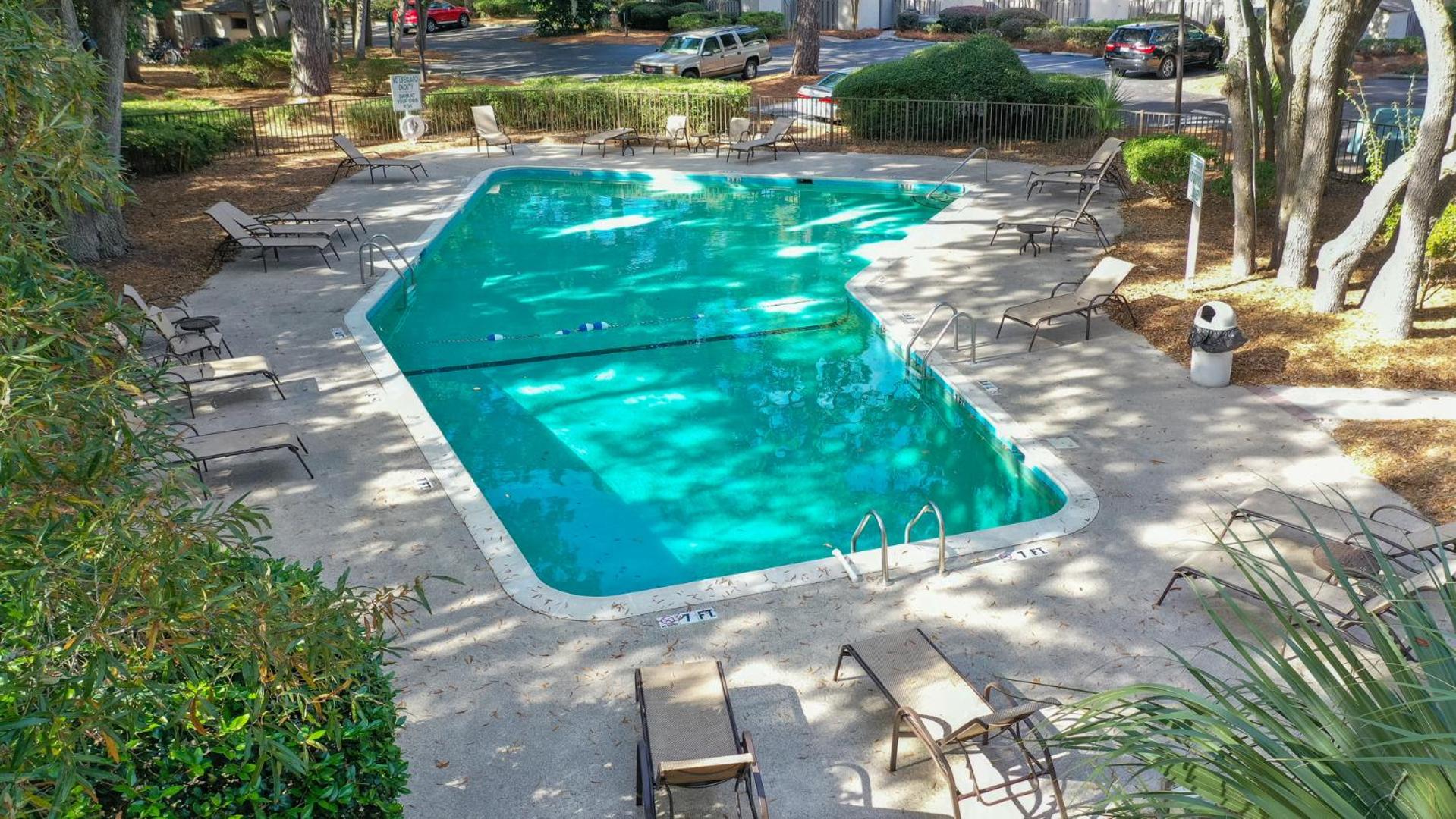 Pet Friendly, Private Deck, Coastal