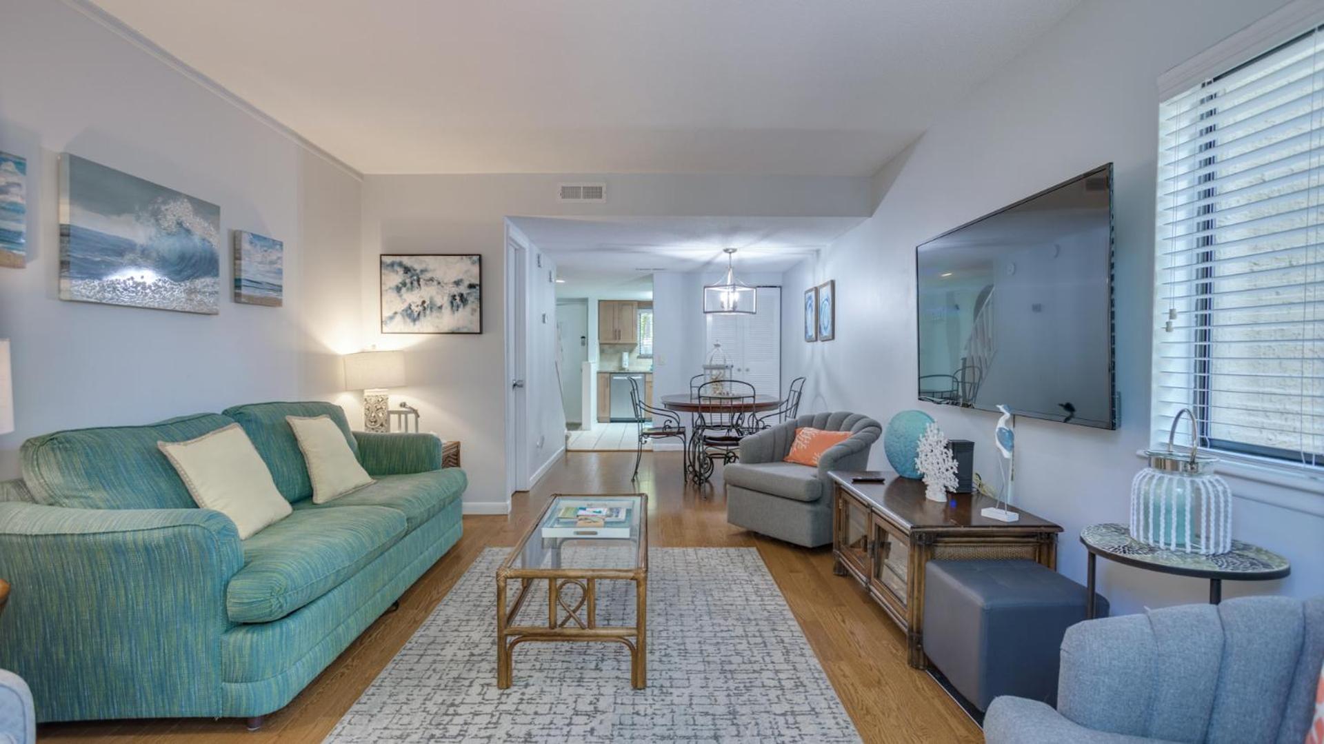 Walk to Beach, Pet Friendly, Homey view 4