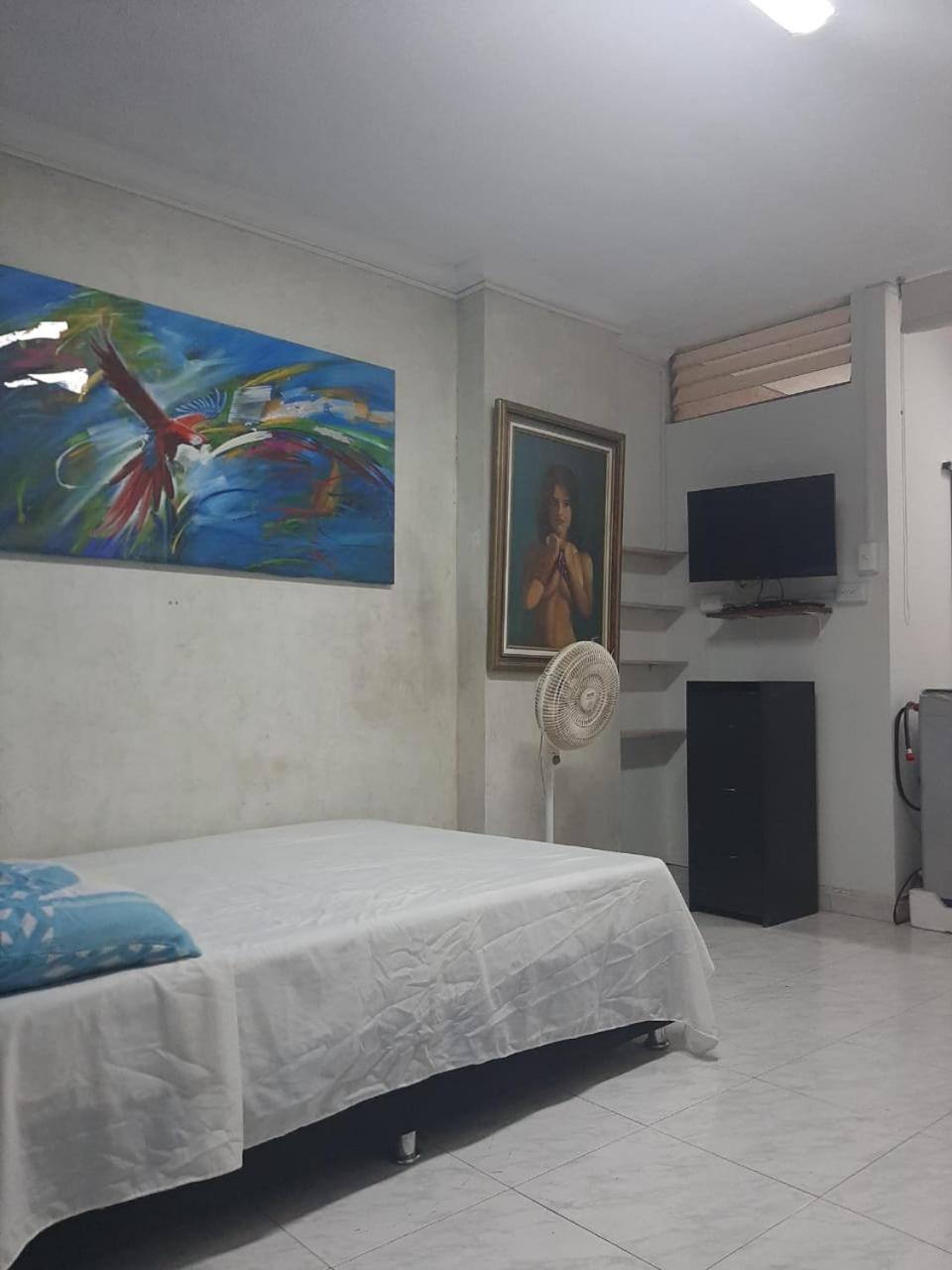 Bello aparta-estudio en zona céntrica de Cali