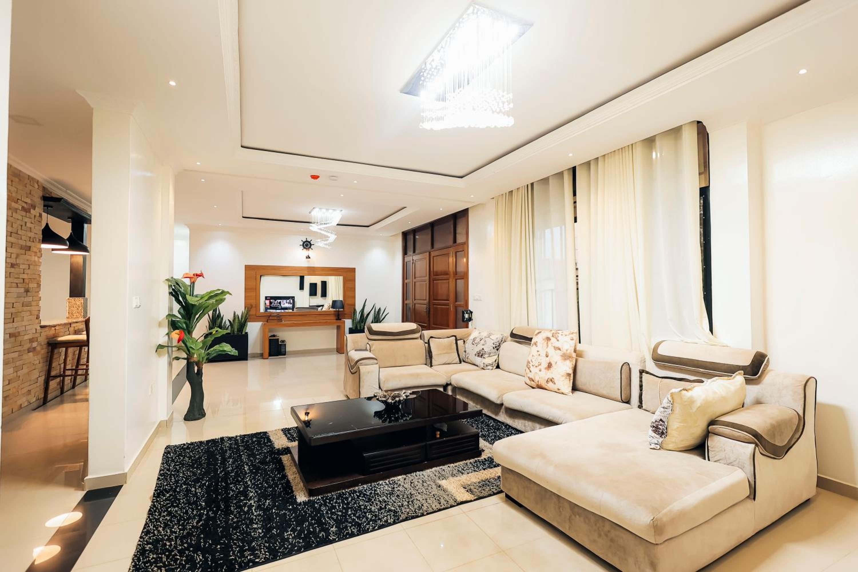 Karisimbi Apartments view 4