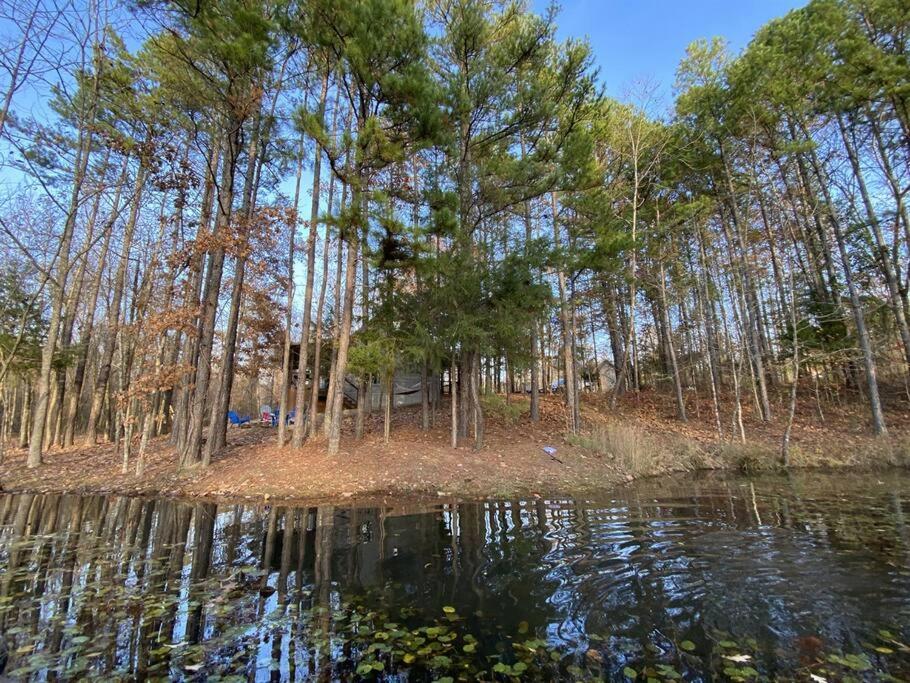 Hochatown Waterfront Retreat - Close to Attractions view 2