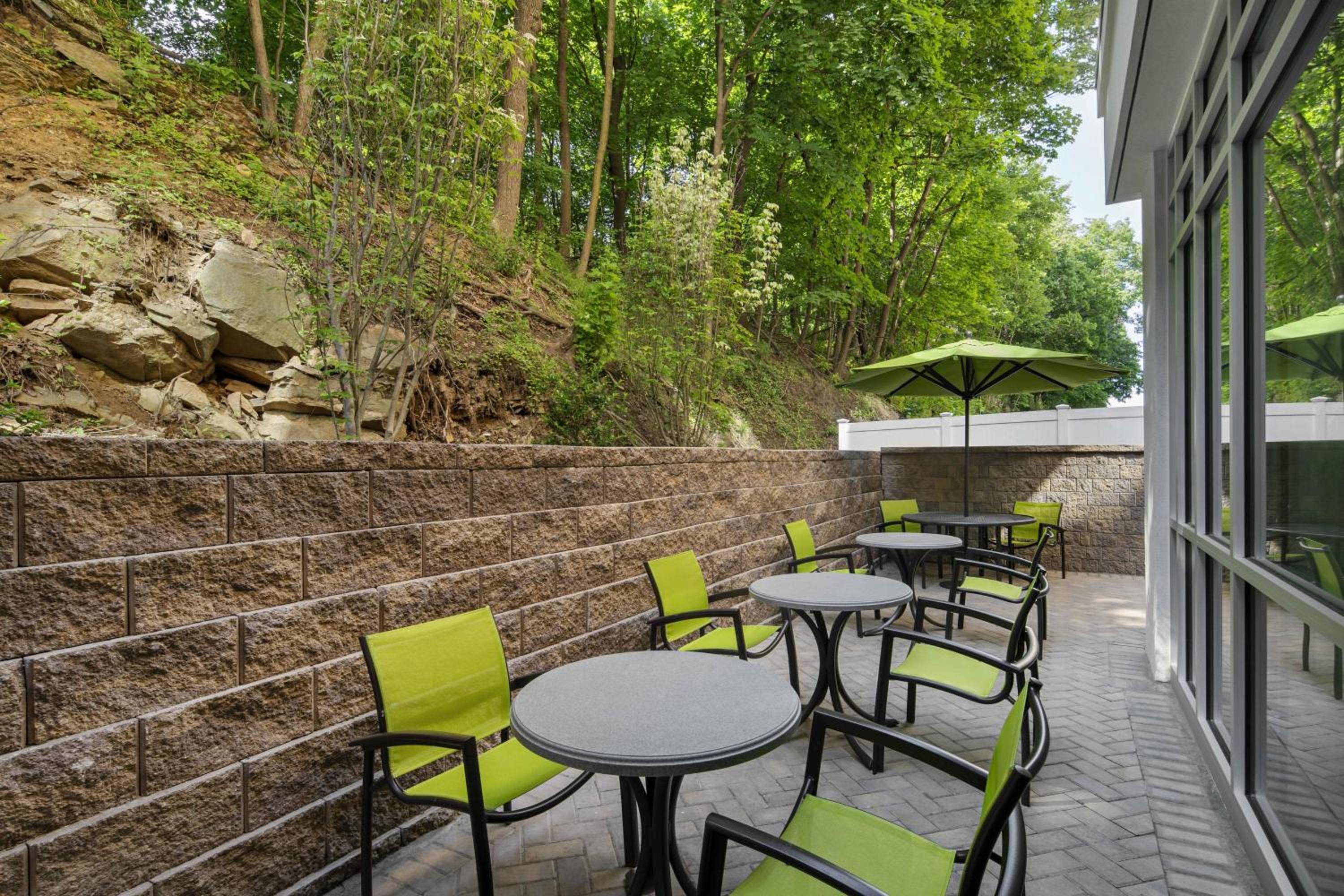 SpringHill Suites by Marriott Tuckahoe Westchester County - Property Image 9