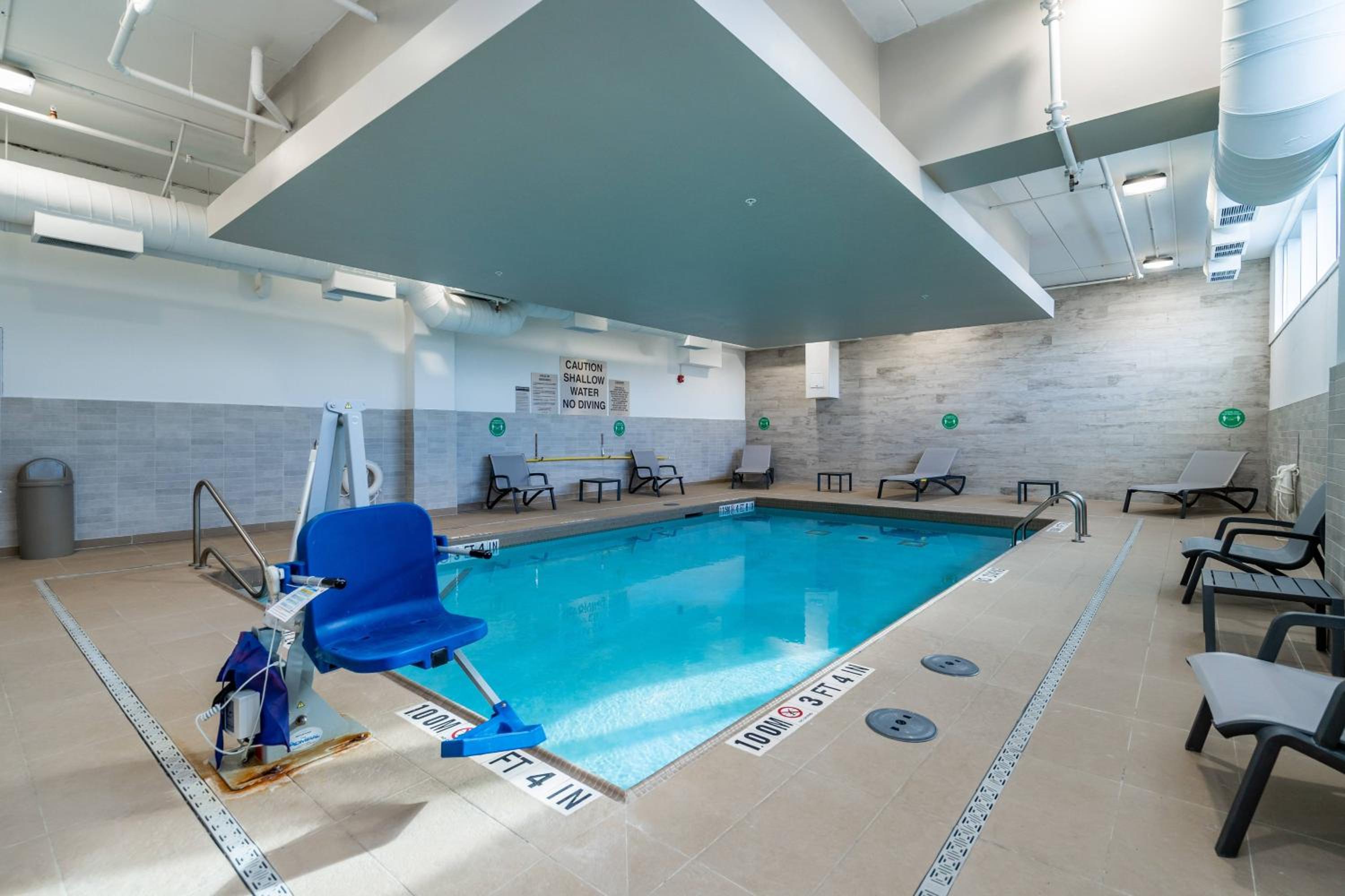 Courtyard by Marriott Burlington-Oakville - Property Image 6