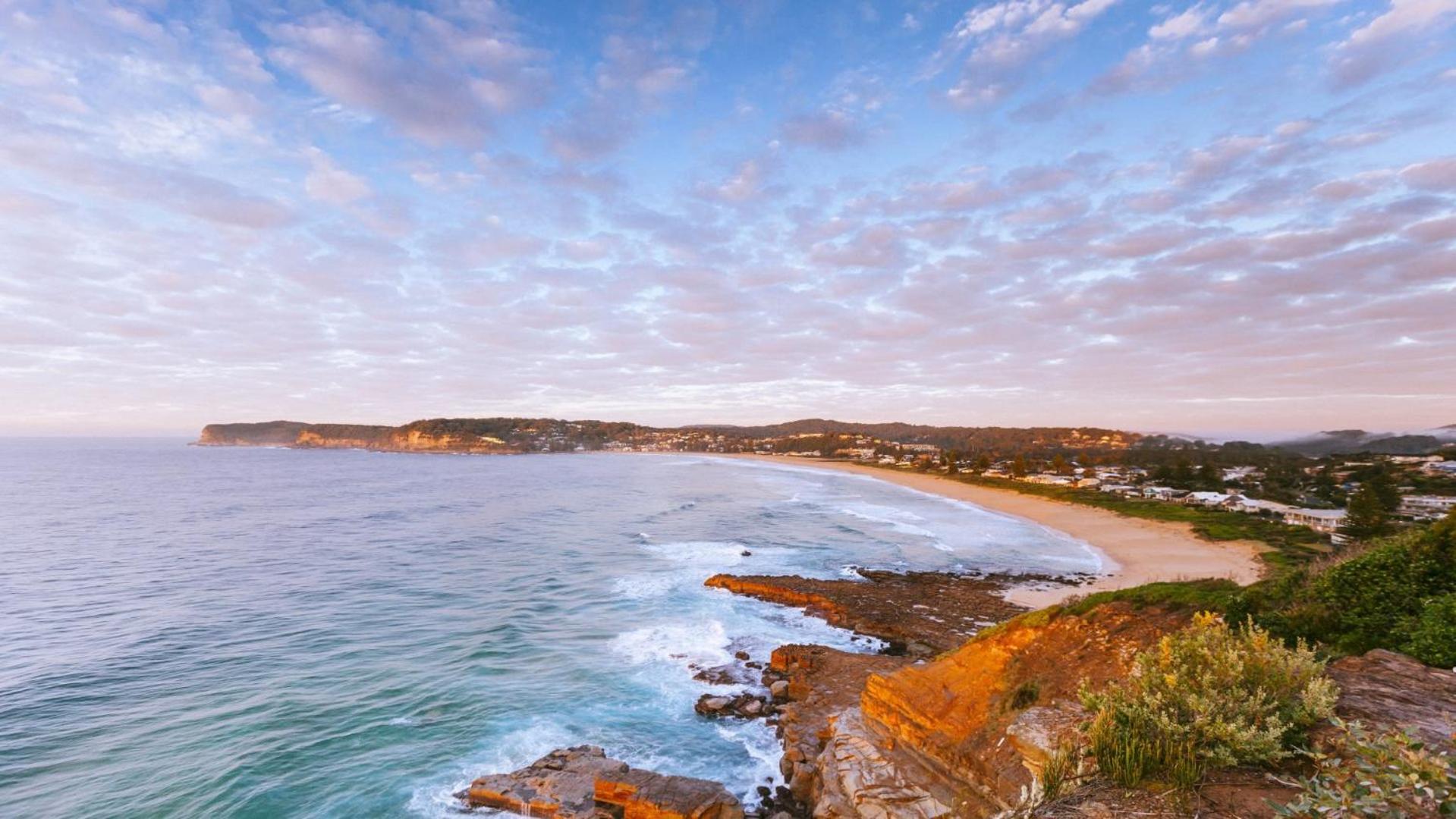 Stones Throw To Stunning North Avoca Beach