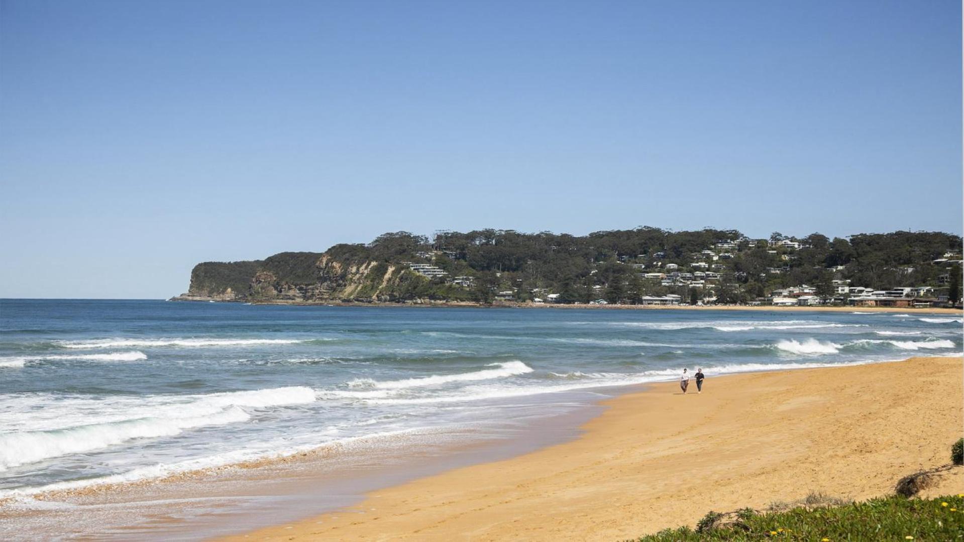 Stones Throw To Stunning North Avoca Beach