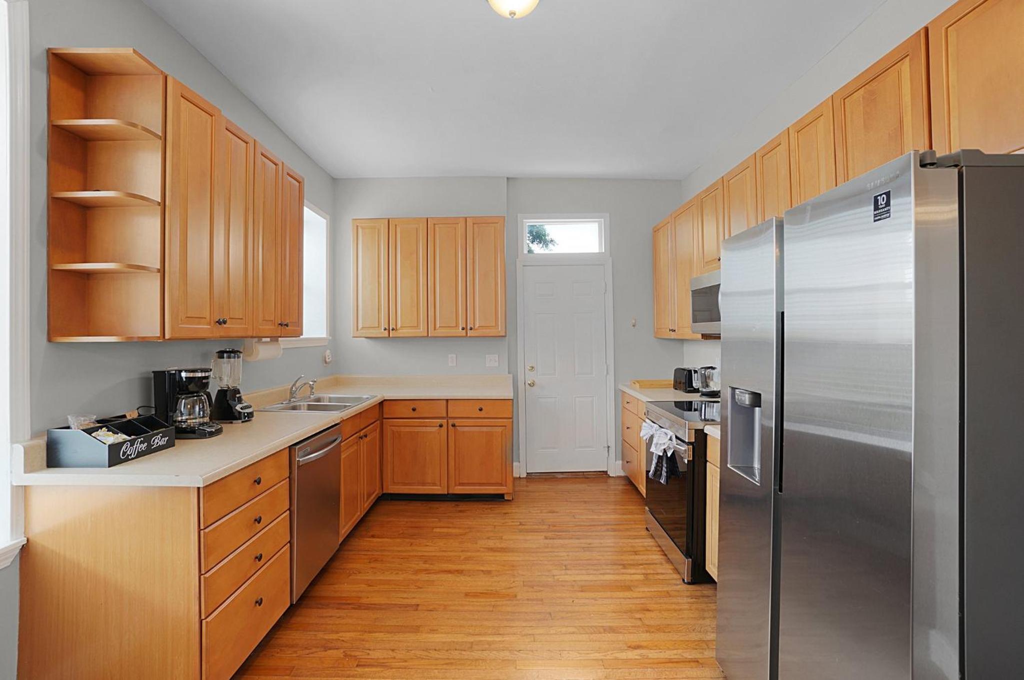 Spacious 3-Bedroom with King Bed & Prime Location