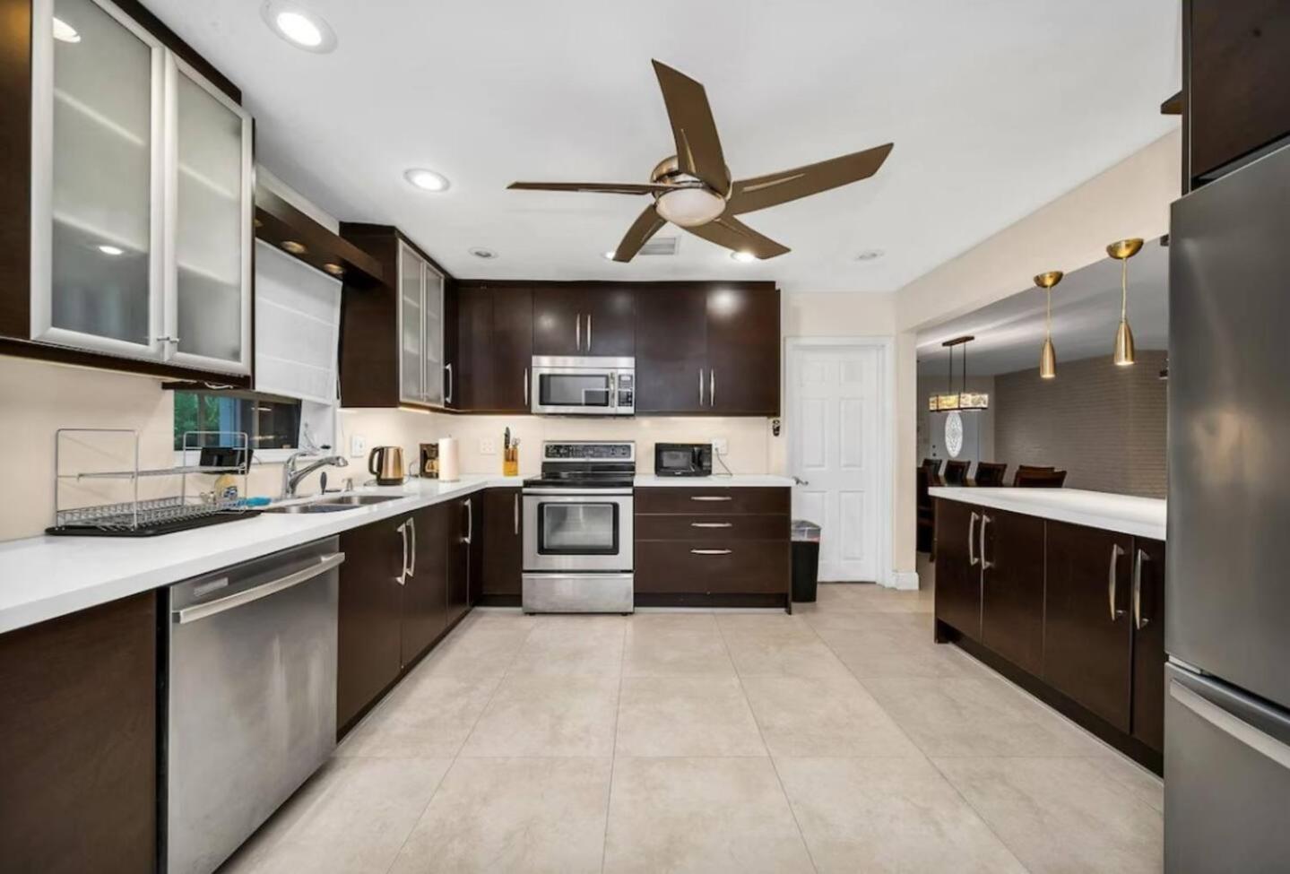 Heated Pool Home, Near Beach
