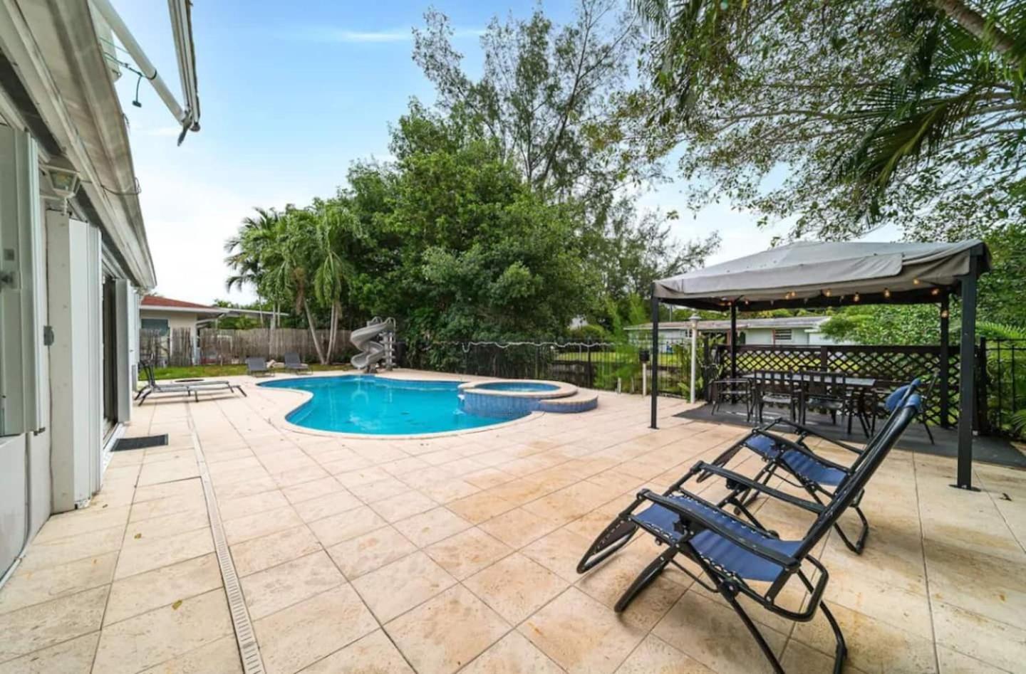 Heated Pool Home, Near Beach