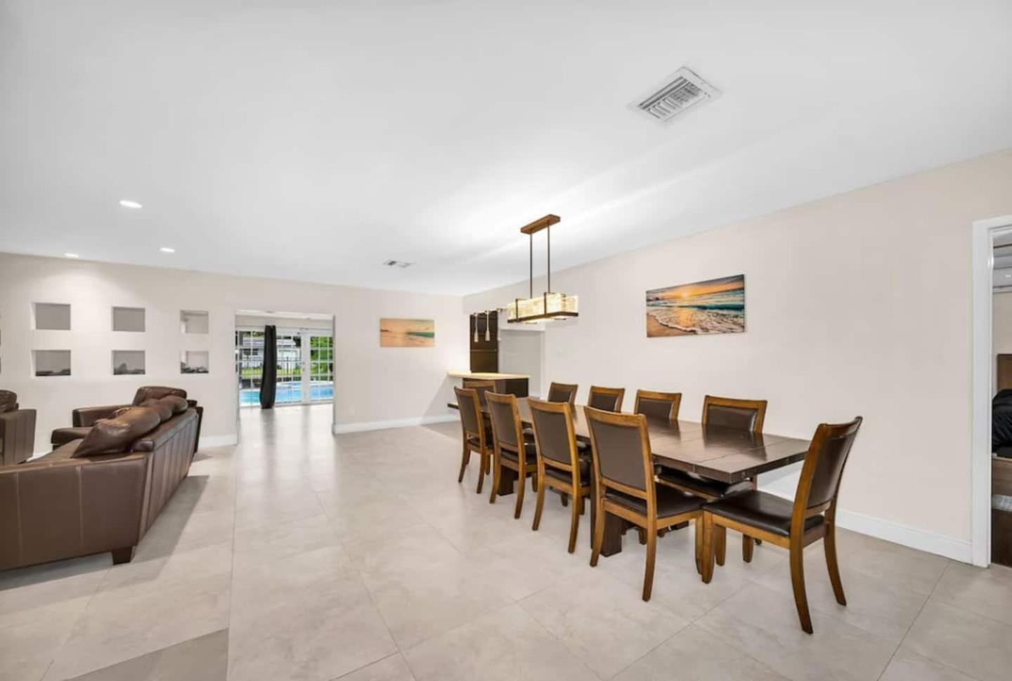 Heated Pool Home, Near Beach
