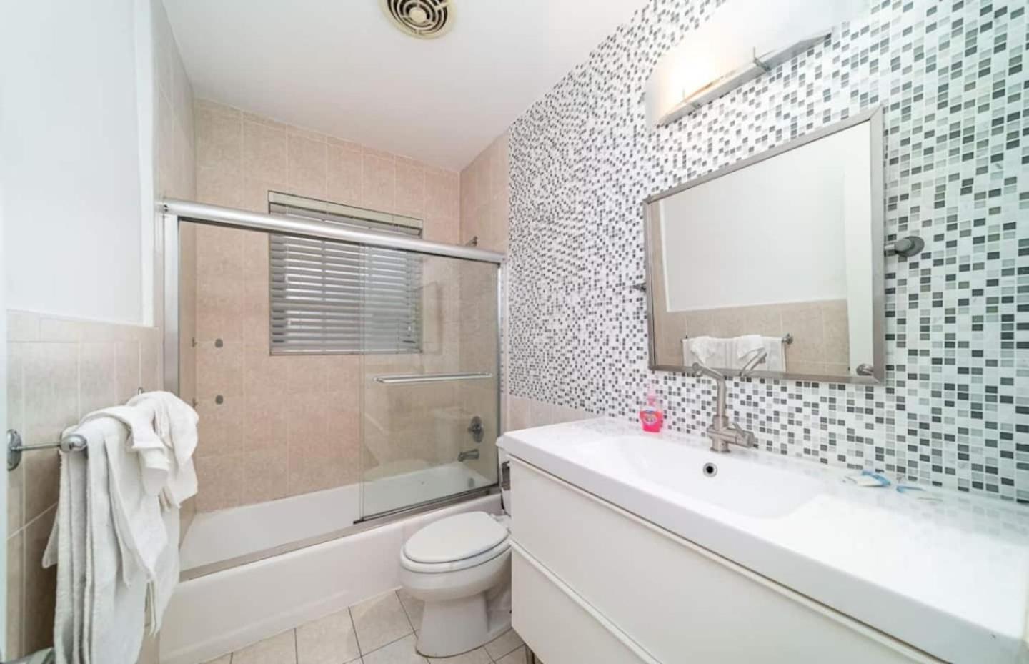 Heated Pool Home, Near Beach