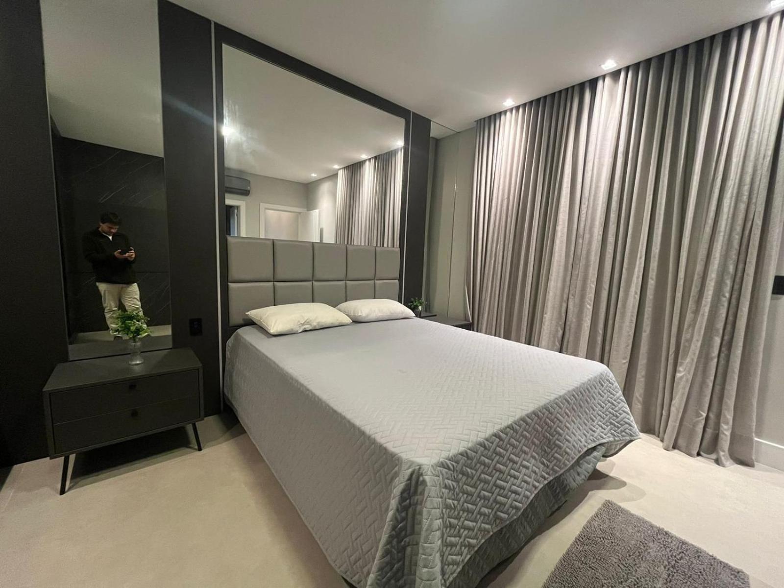 Casa Luxuosa no Condomínio Costa Serena