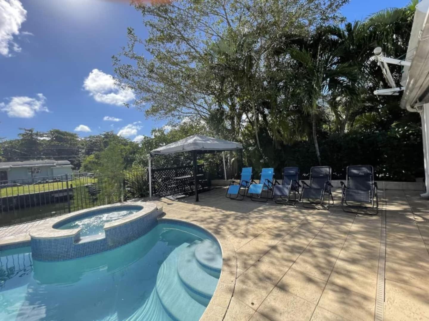 Heated Pool Home, Near Beach