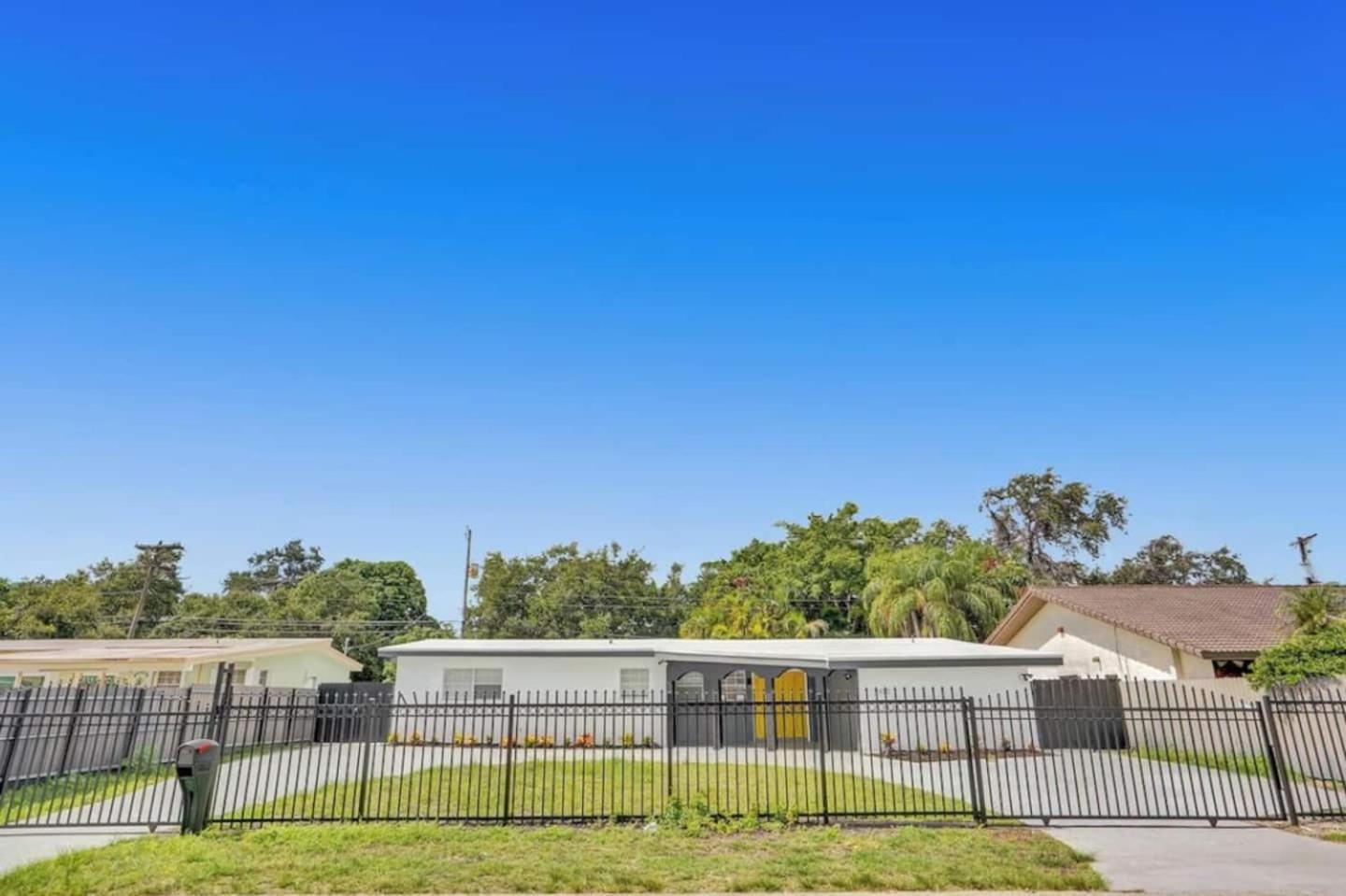 Spacious Home With Heated Pool
