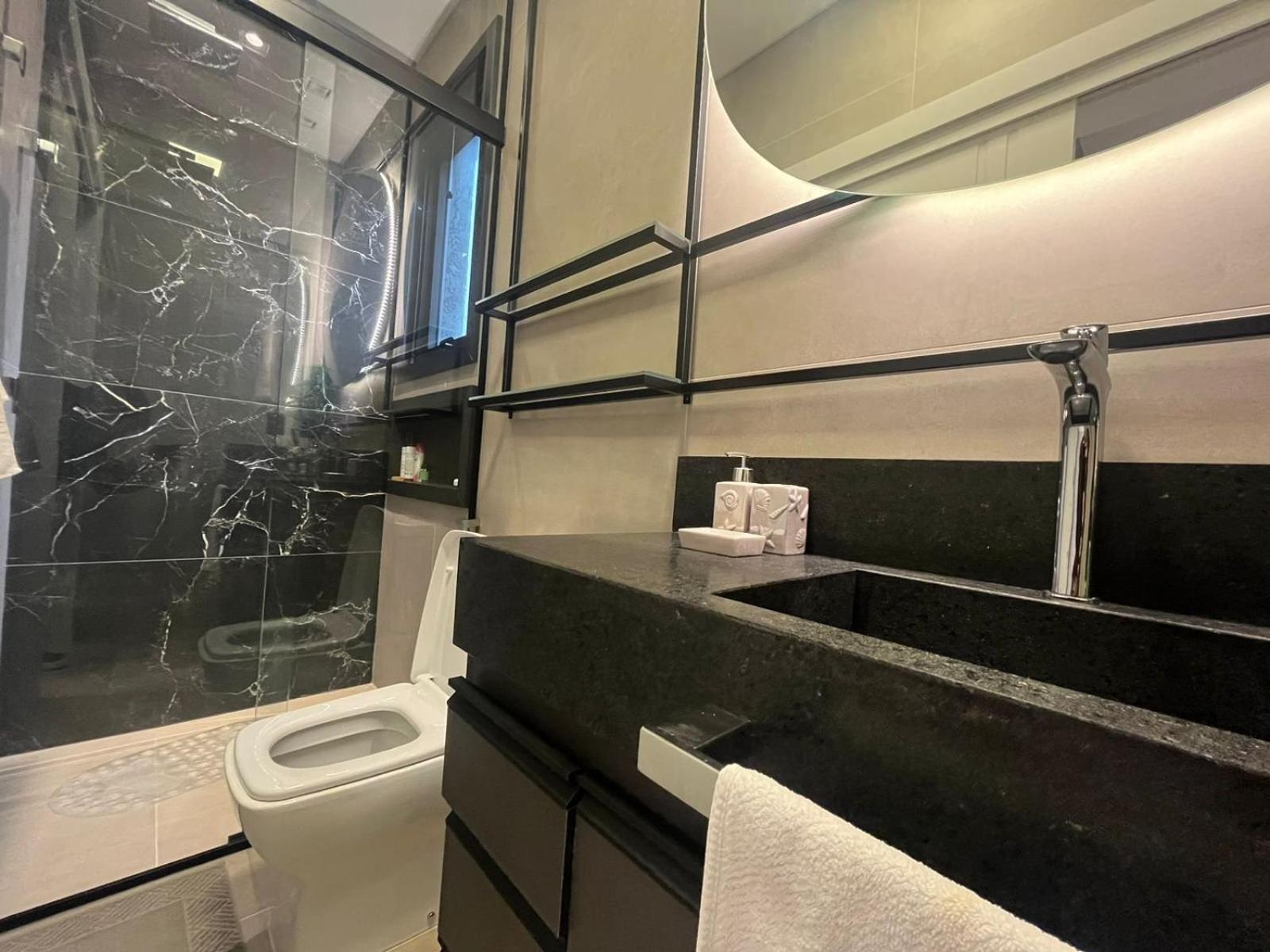 Casa Luxuosa no Condomínio Costa Serena