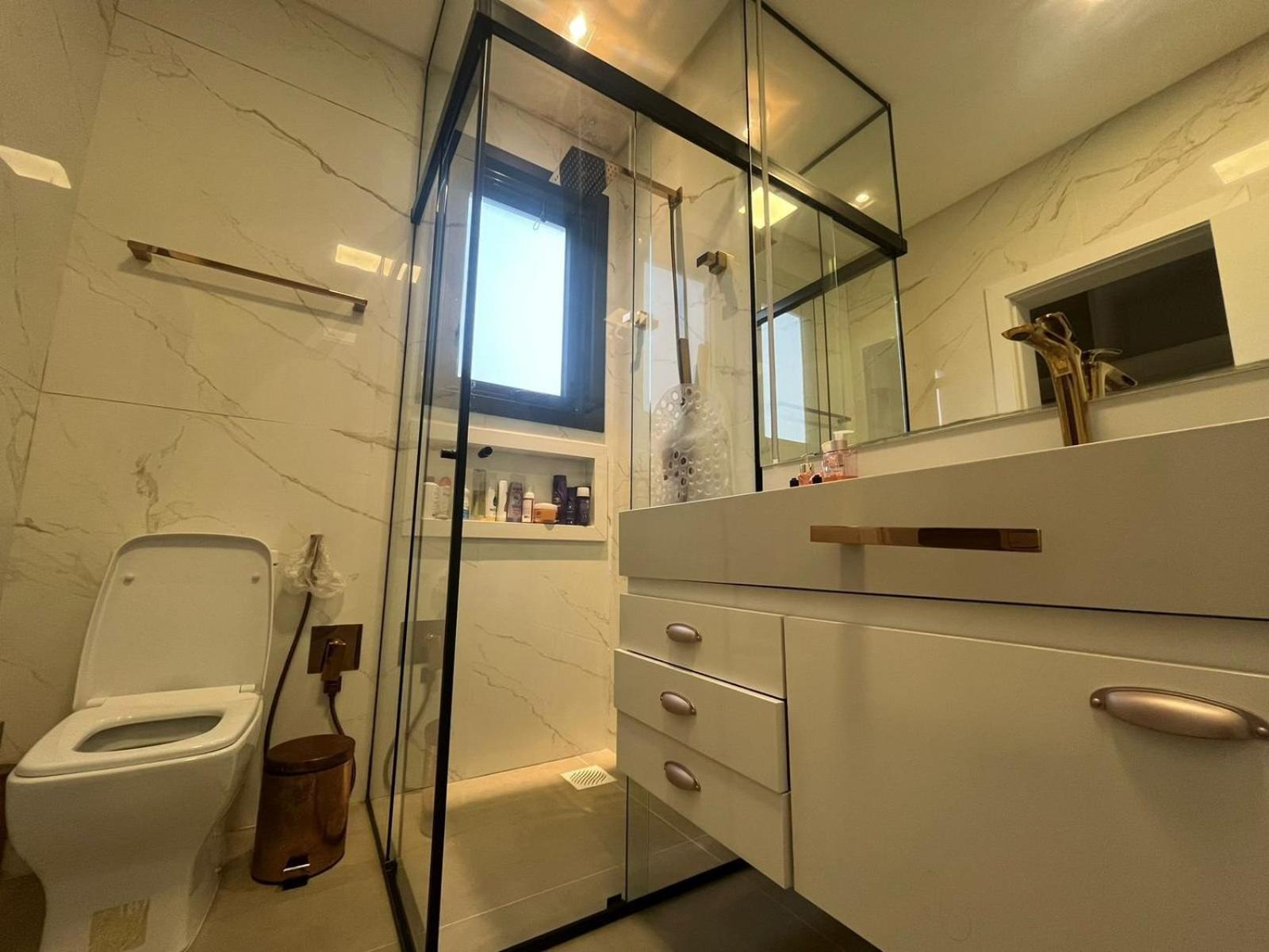 Casa Luxuosa no Condomínio Costa Serena