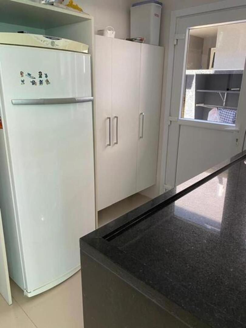 Casa de Luxo no Condomínio Enseada