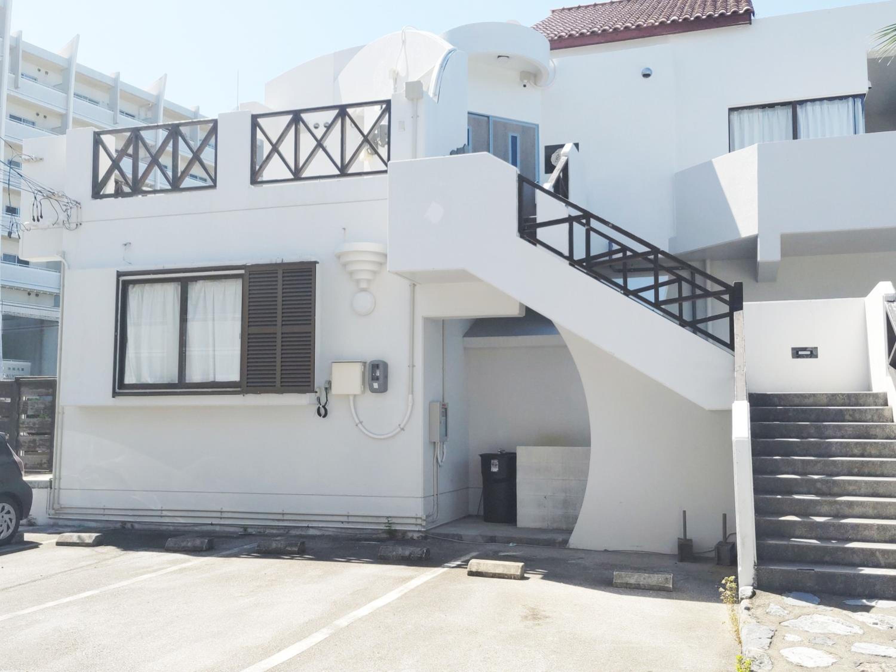 Kariyushi Condominium Resort Sea Side House