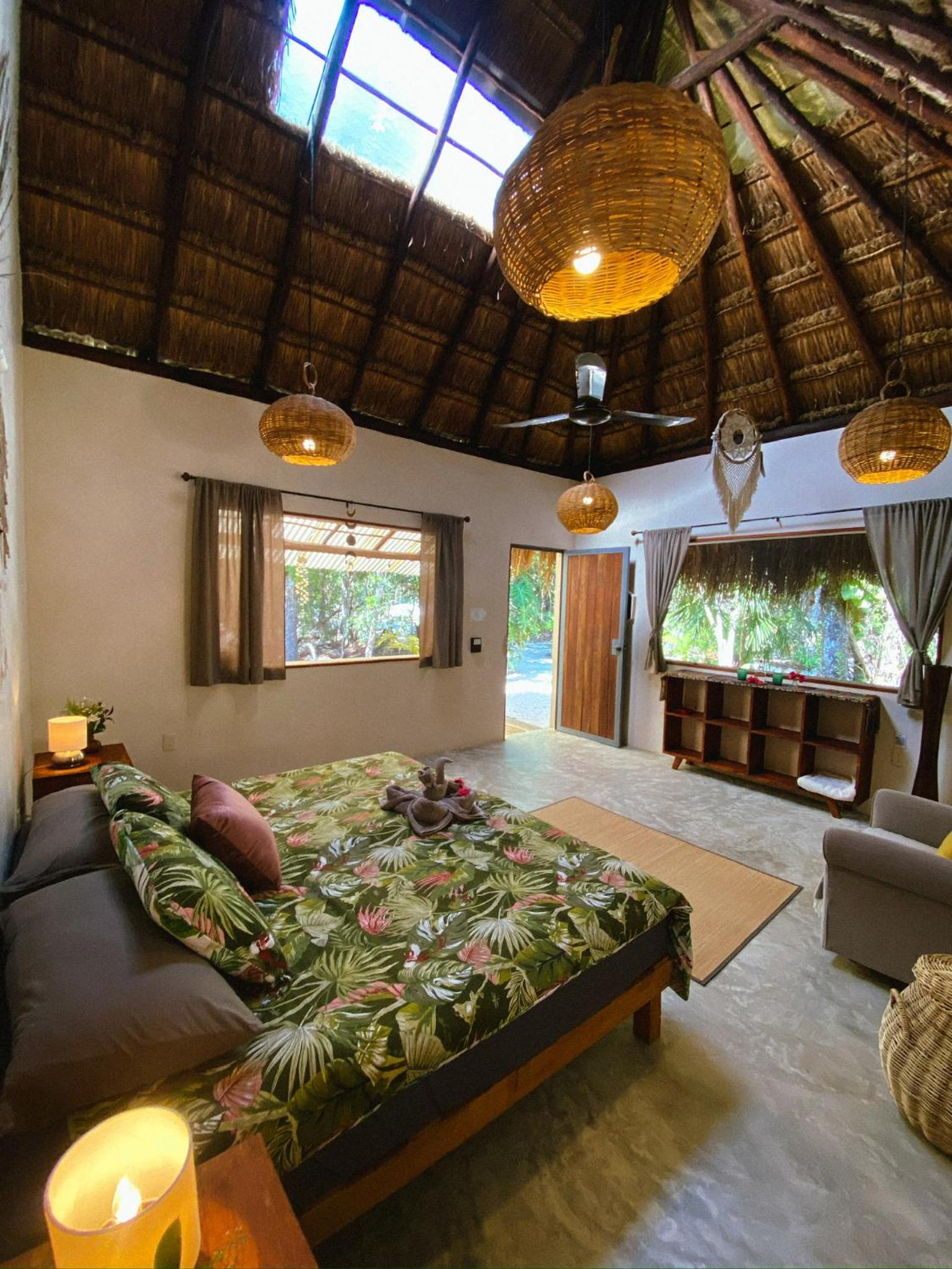 JuNgLe SaNcTuArY FoR LaRgE GrOuPS Casa Arkaana view 3