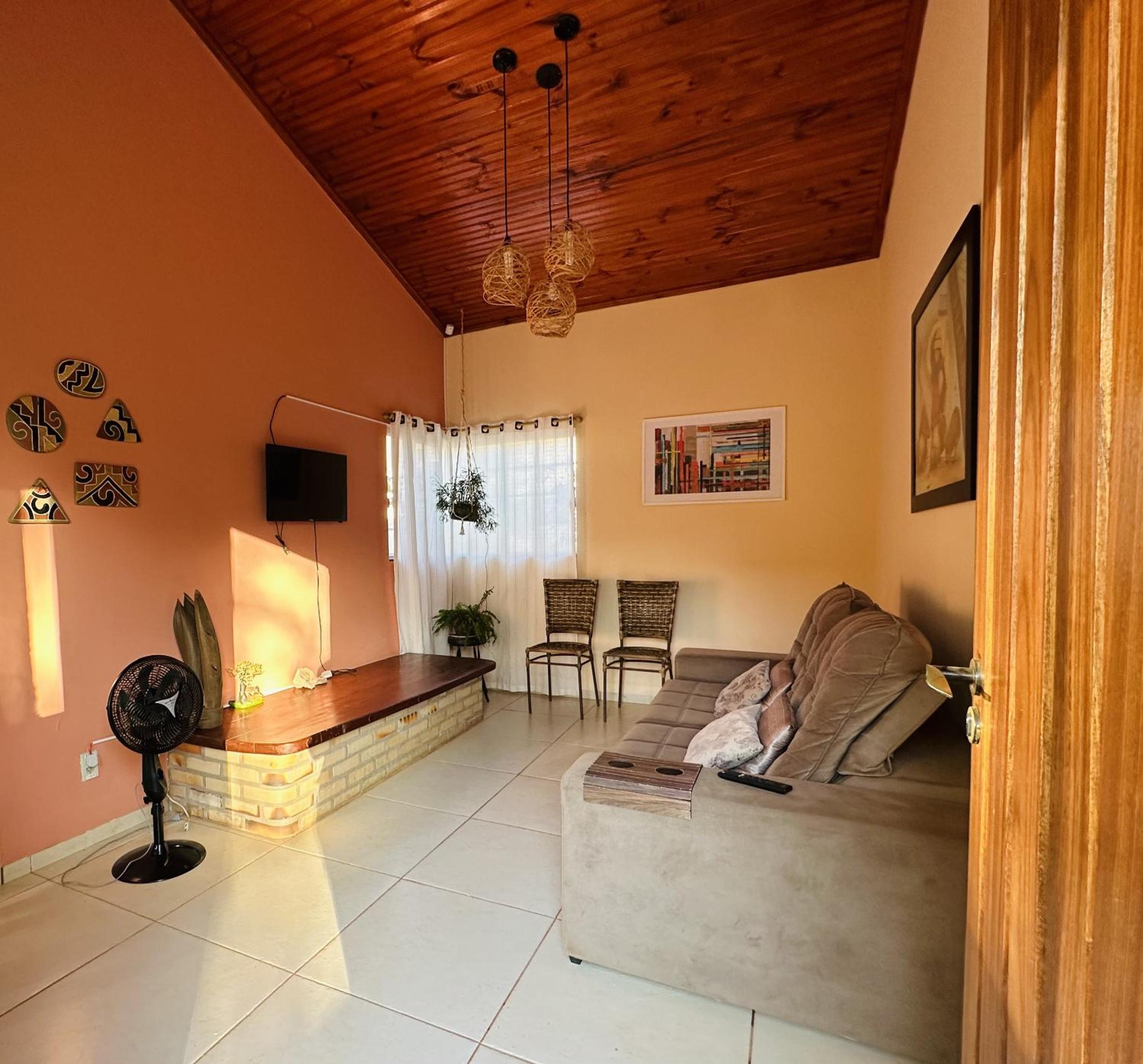 Valle - Casa Ipê-Amarelo