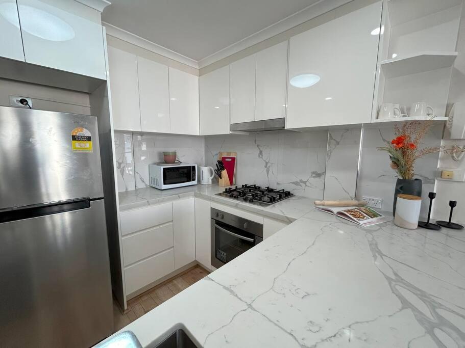 Cosy 2Bed Apt at CBD with free parking