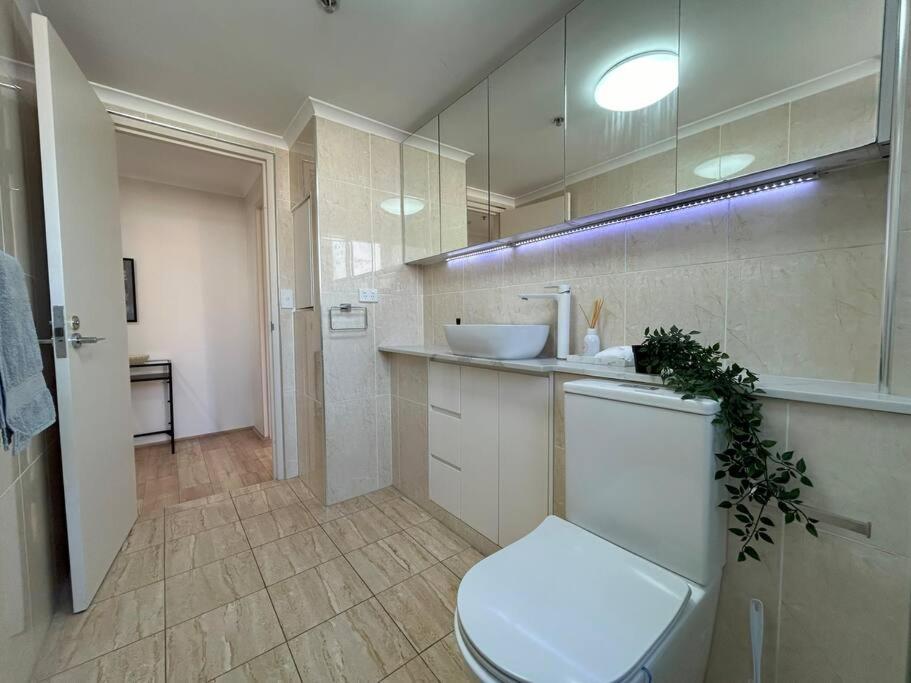 Cosy 2Bed Apt at CBD with free parking