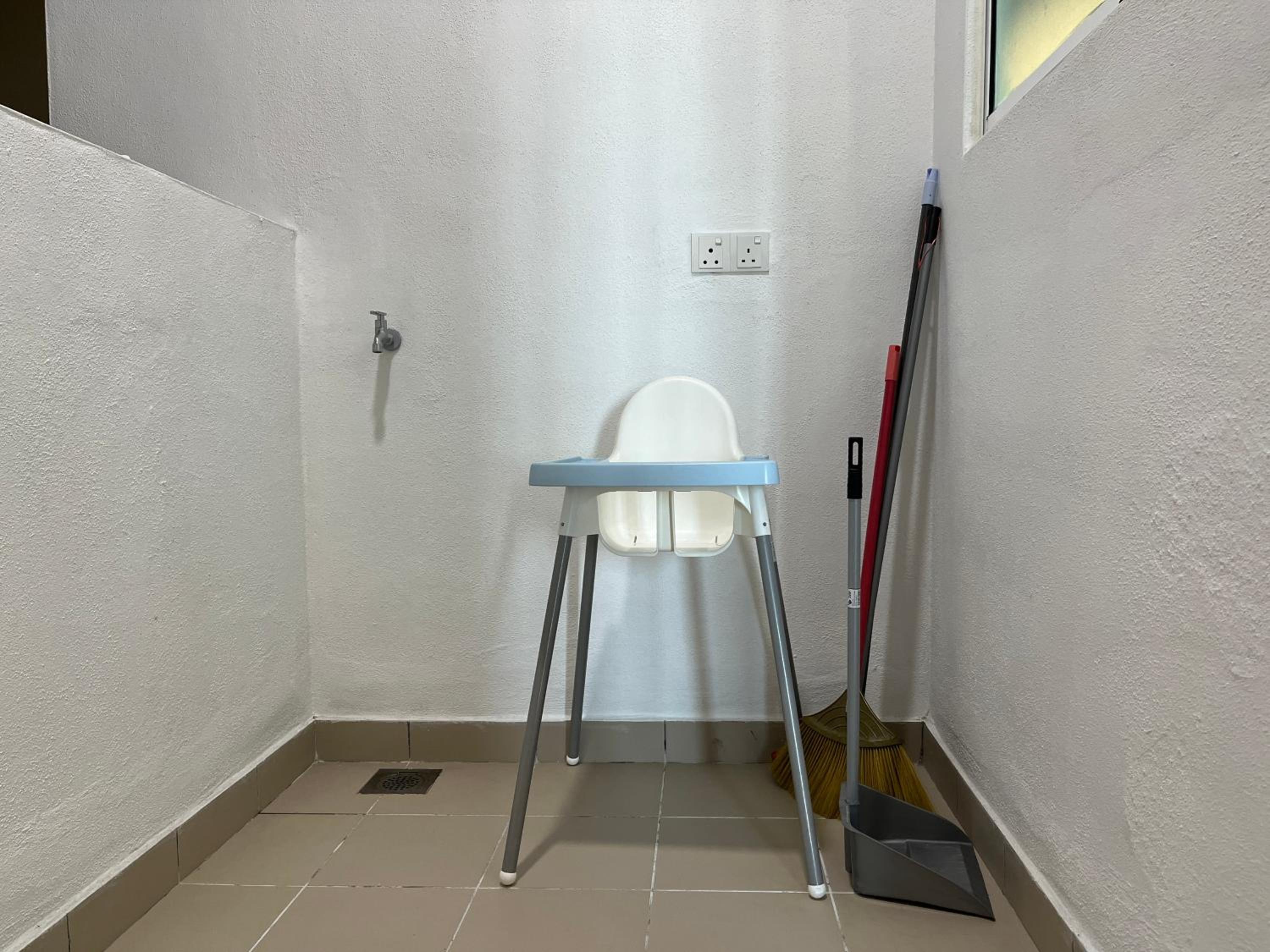 Industrial 2BR 8Pax Impression City 5Mins ToTown photo 6