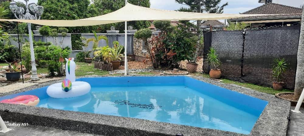 The Bungalow Homestay with Private Pool by Cheta photo 2