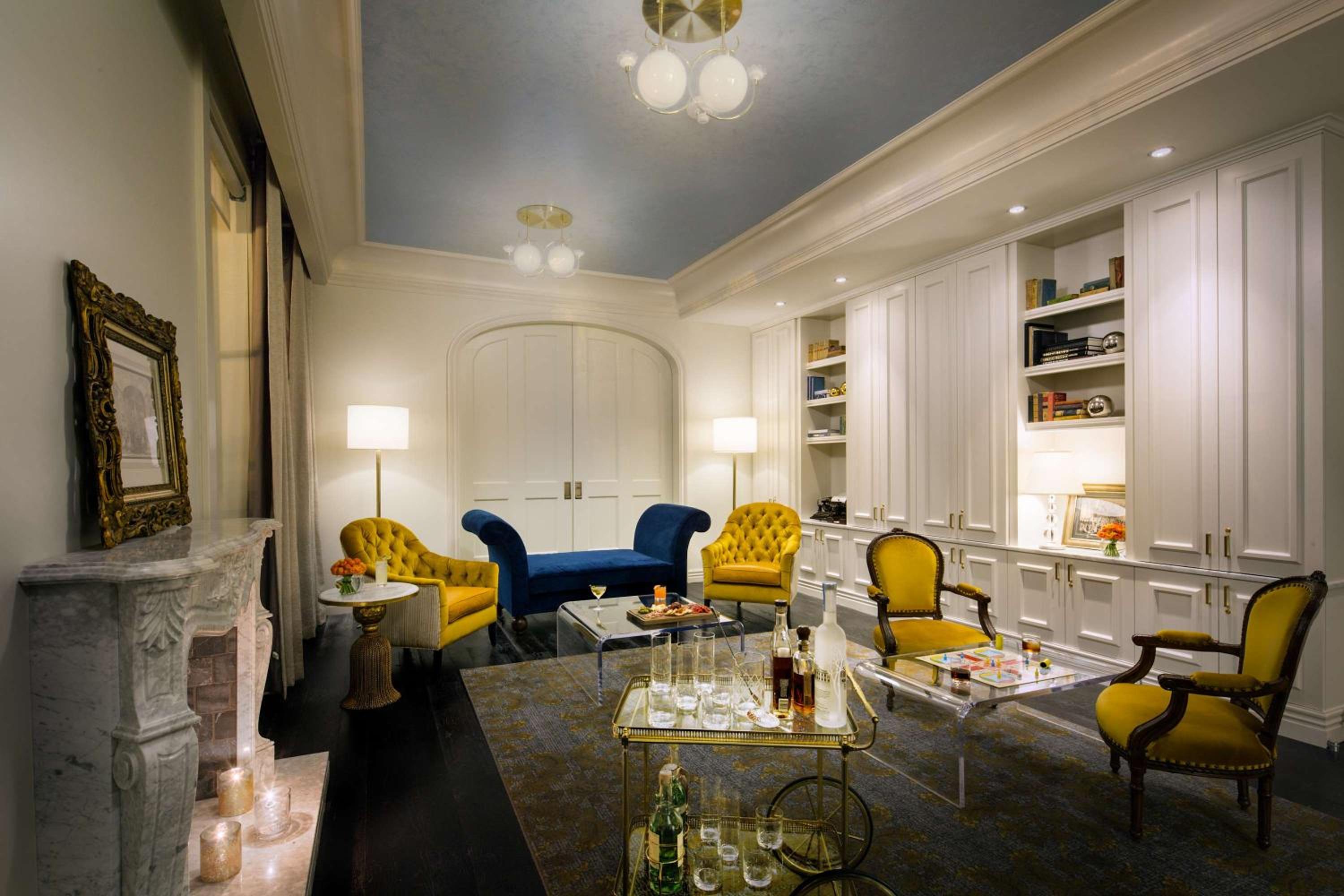 lounge