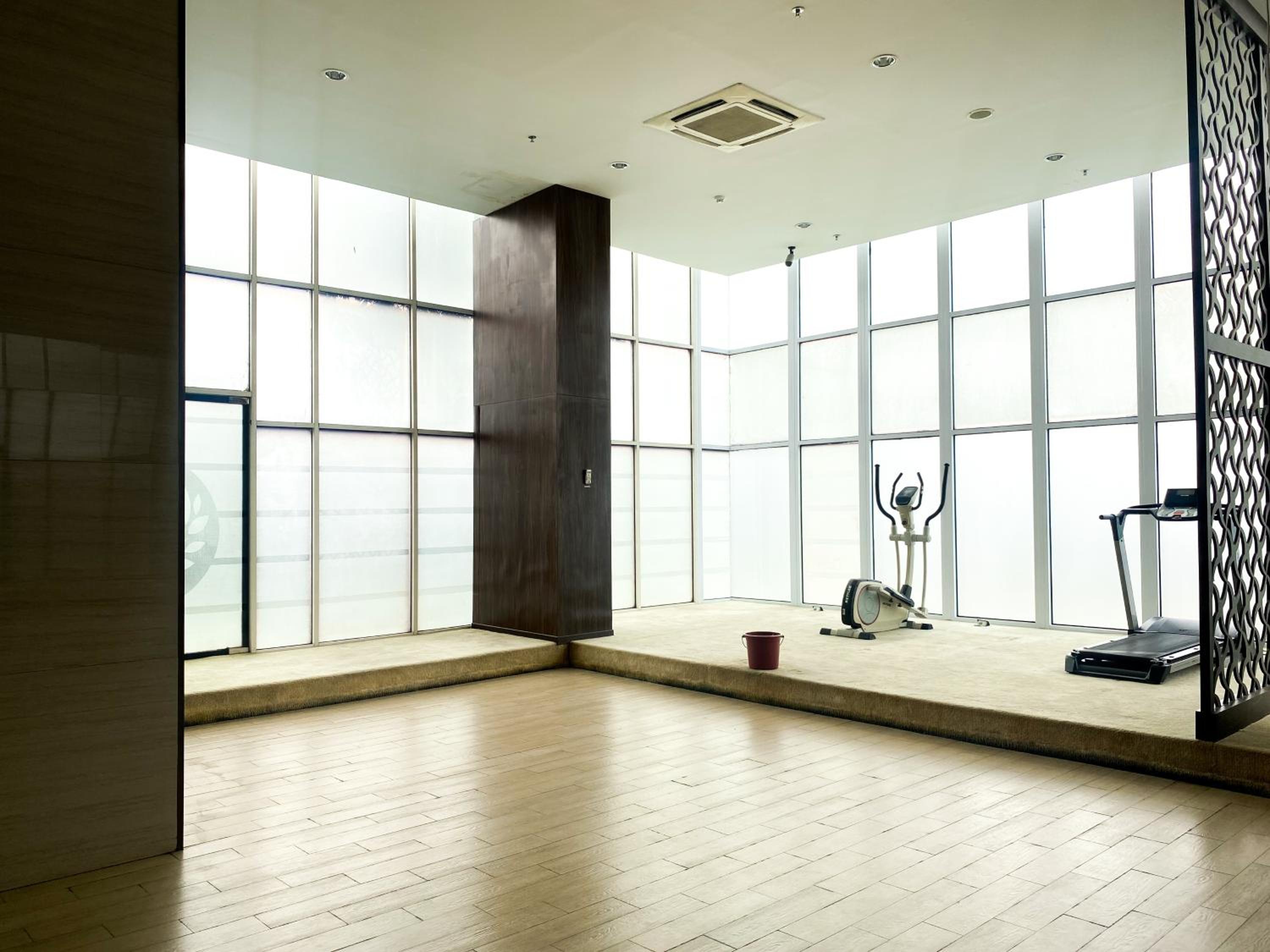 Best Price Studio The Oasis Apartment By Travelio view 3