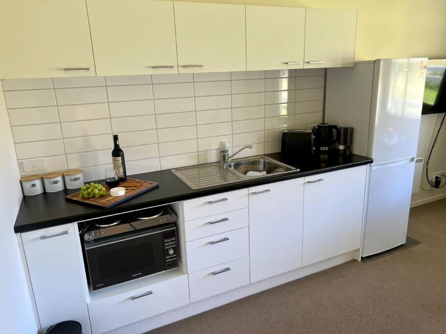 Unit A9, Adorable holiday unit with stunning views view 2