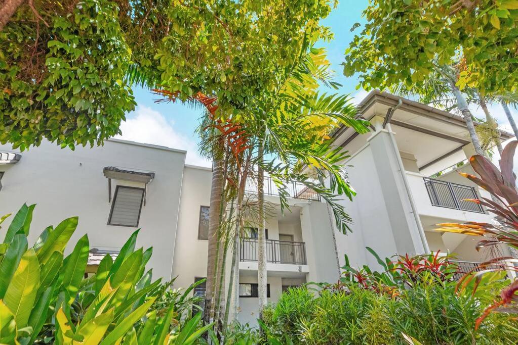 Luxury Port Douglas beachside 3 Bedroom Temple Apartment with Private roof top terrace Due to copyright we can't disclose the resort name but google Port D