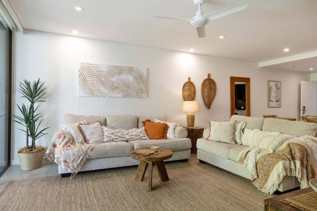 Luxury Port Douglas beachside 3 Bedroom Temple Apartment with Private roof top terrace Due to copyright we can't disclose the resort name but google Port D