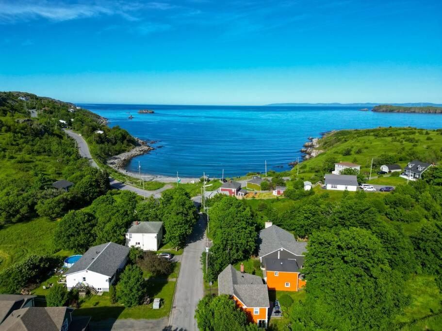 Tigh-Na-Mara 4BR Scandinavian HotSoak by the Sea