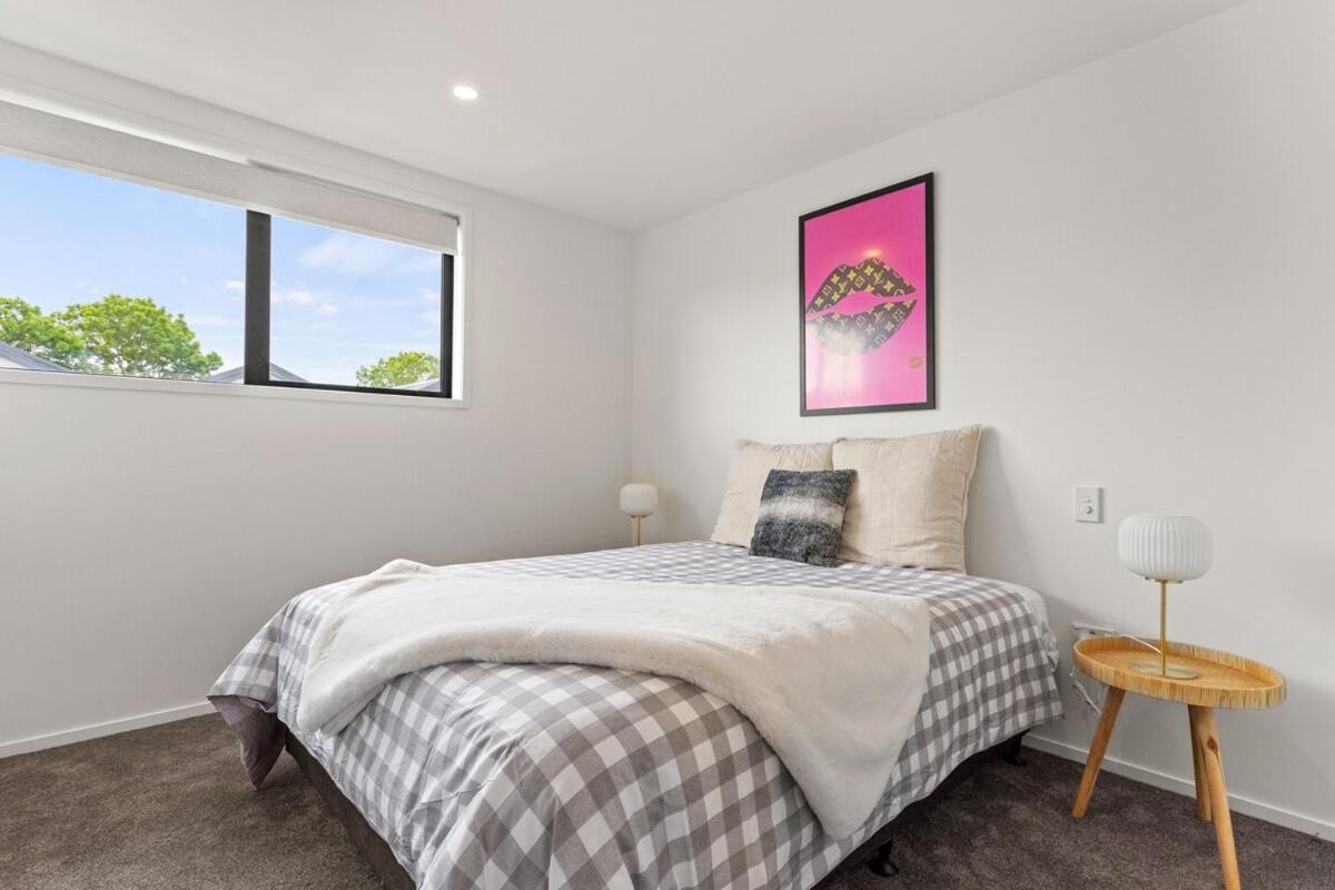 Cozy 1BR Getaway with Private Patio at Fathom