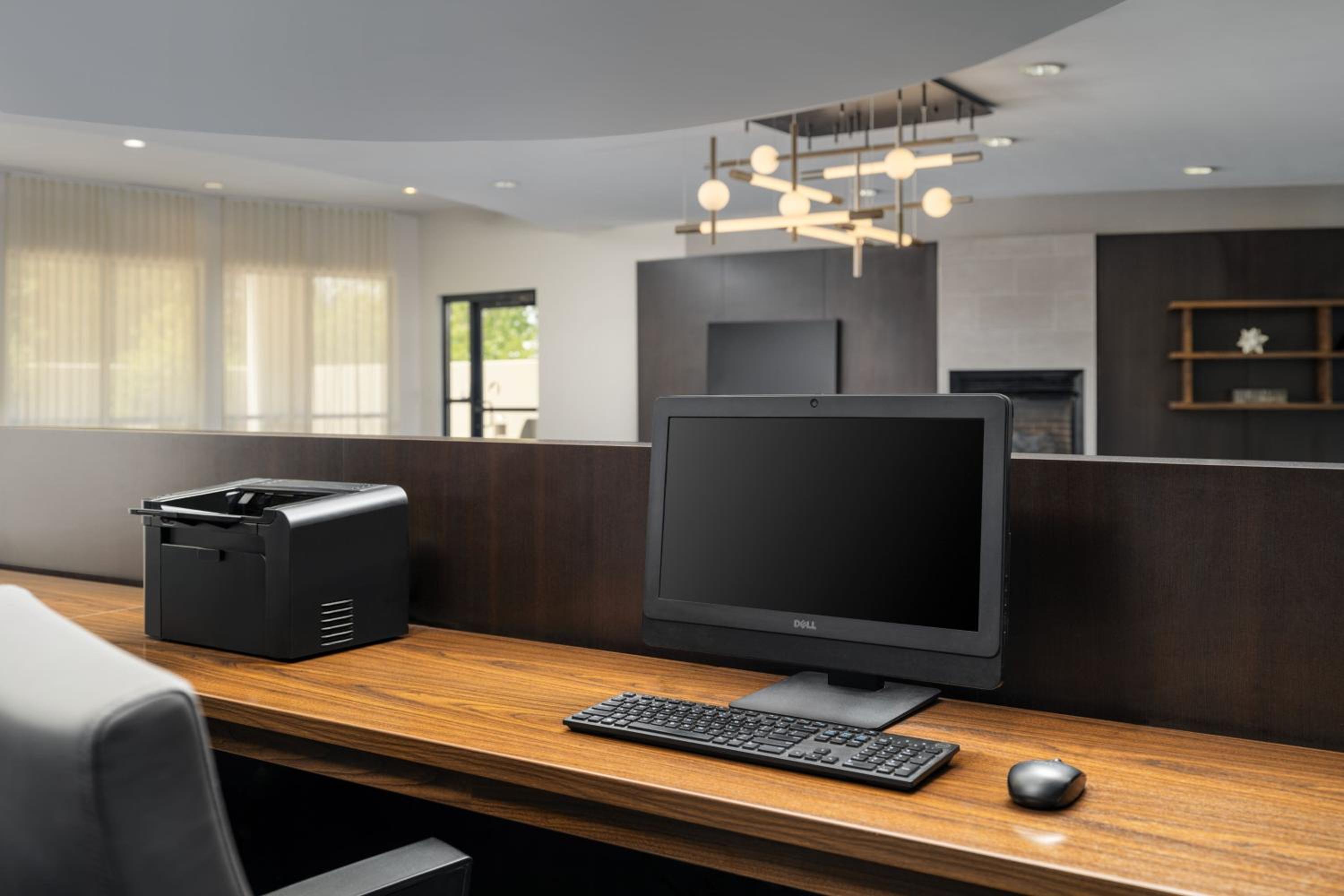 Kingston Vacations - Courtyard by Marriott Kingston - Property Image 36