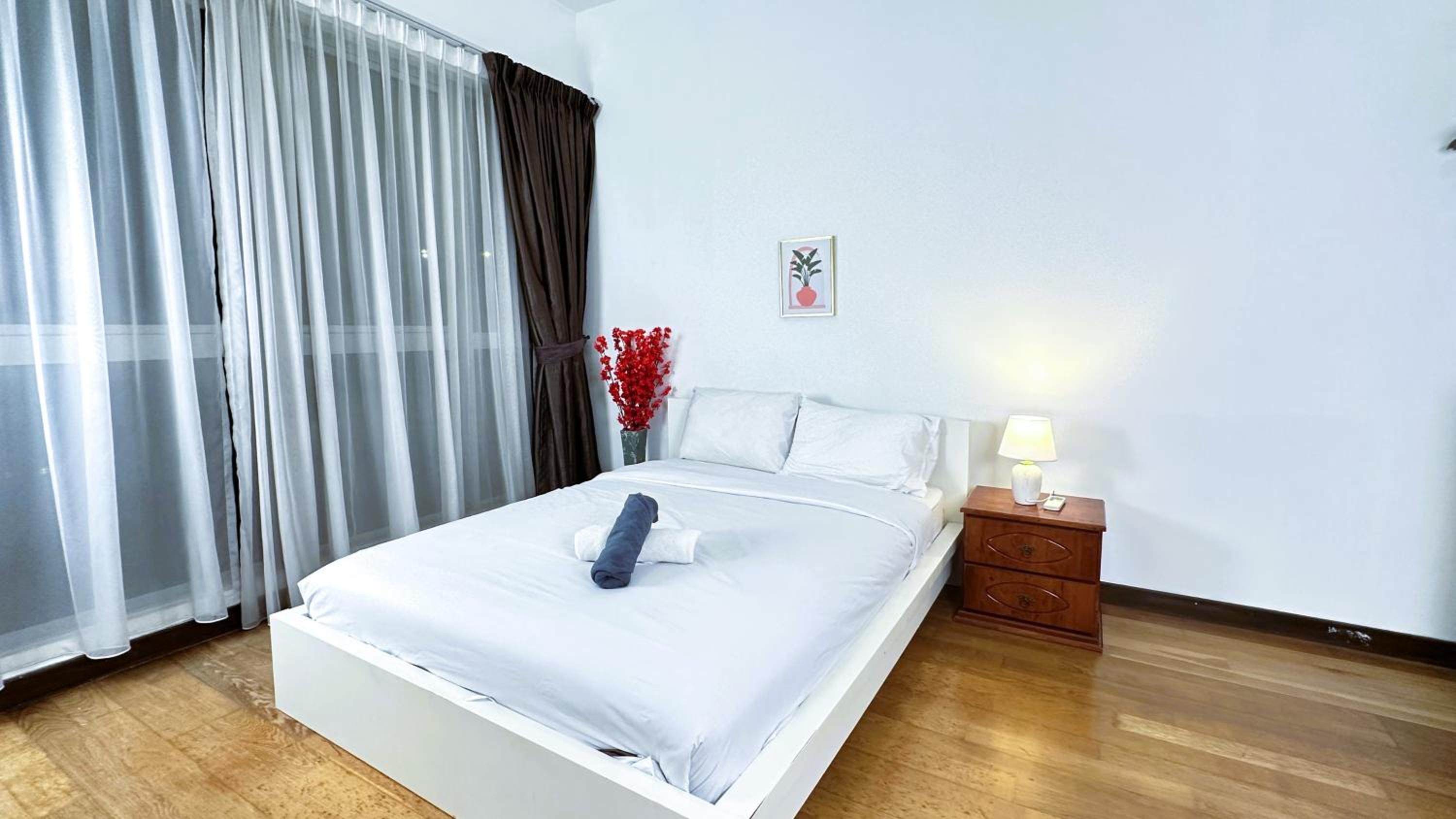 Premium service suites with infinity pool at KLCC