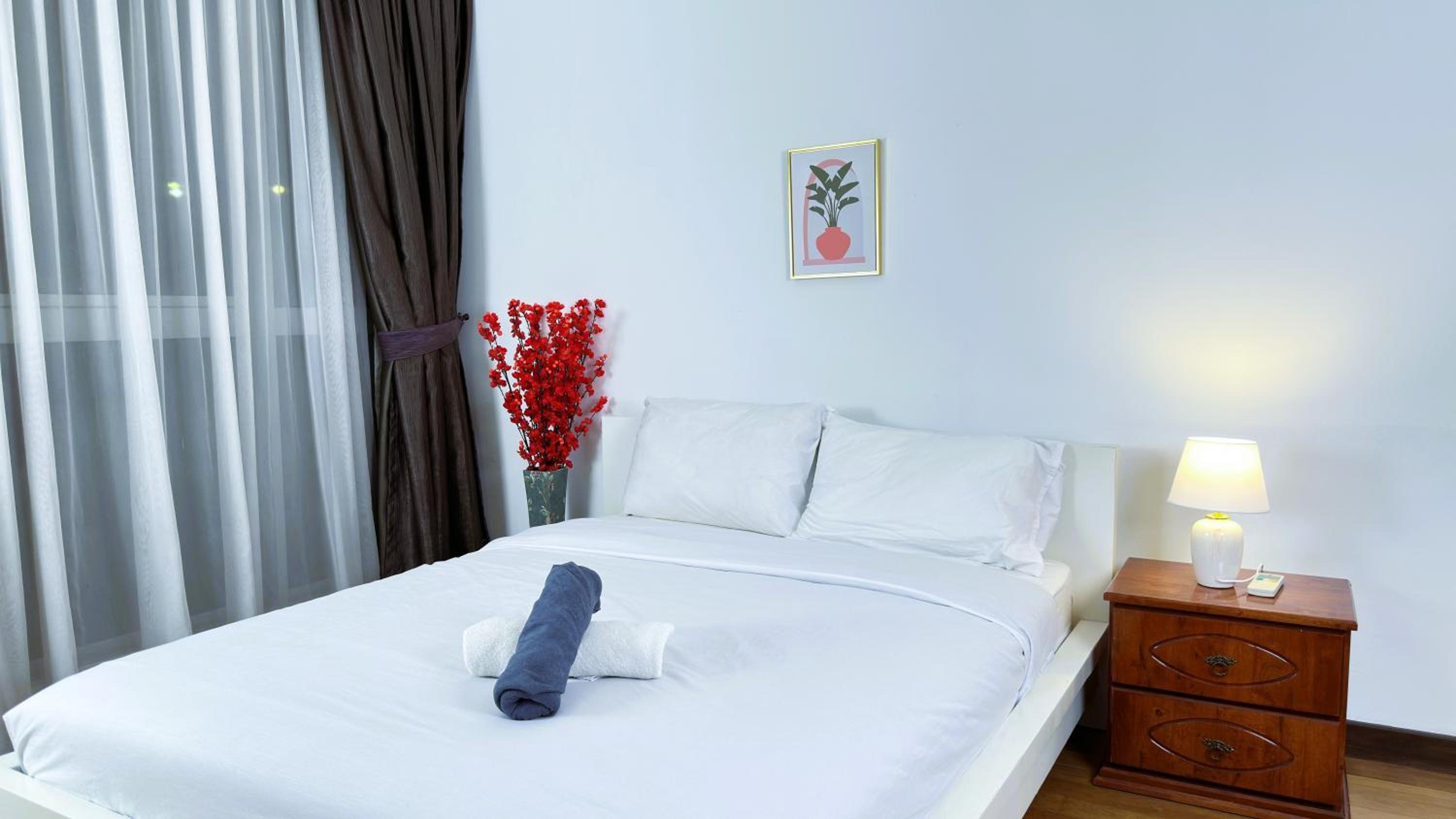 Premium service suites with infinity pool at KLCC