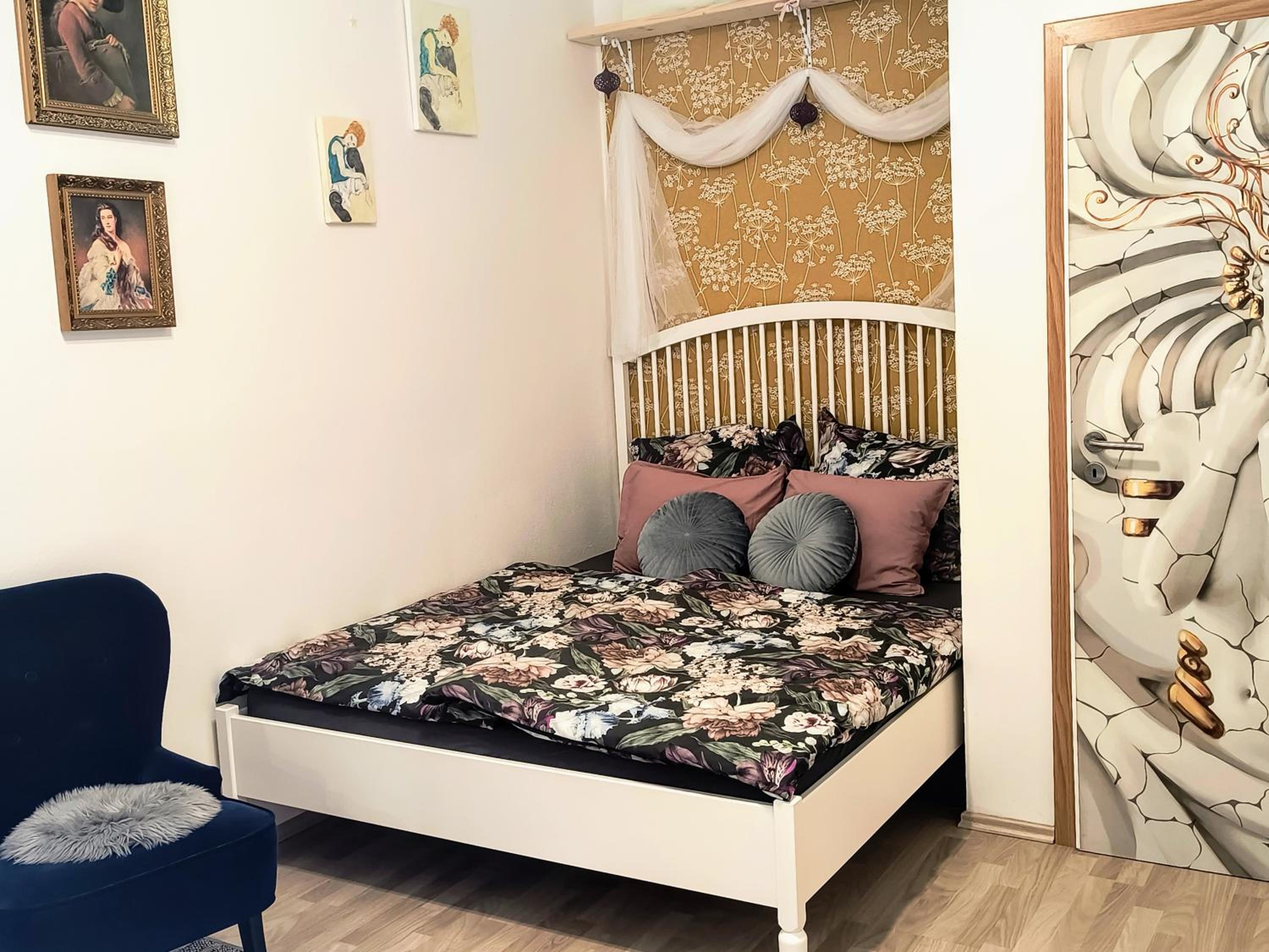 AUTHENTIC Vyšehrad-2BR-Near CONGRES center-Riverside to the center