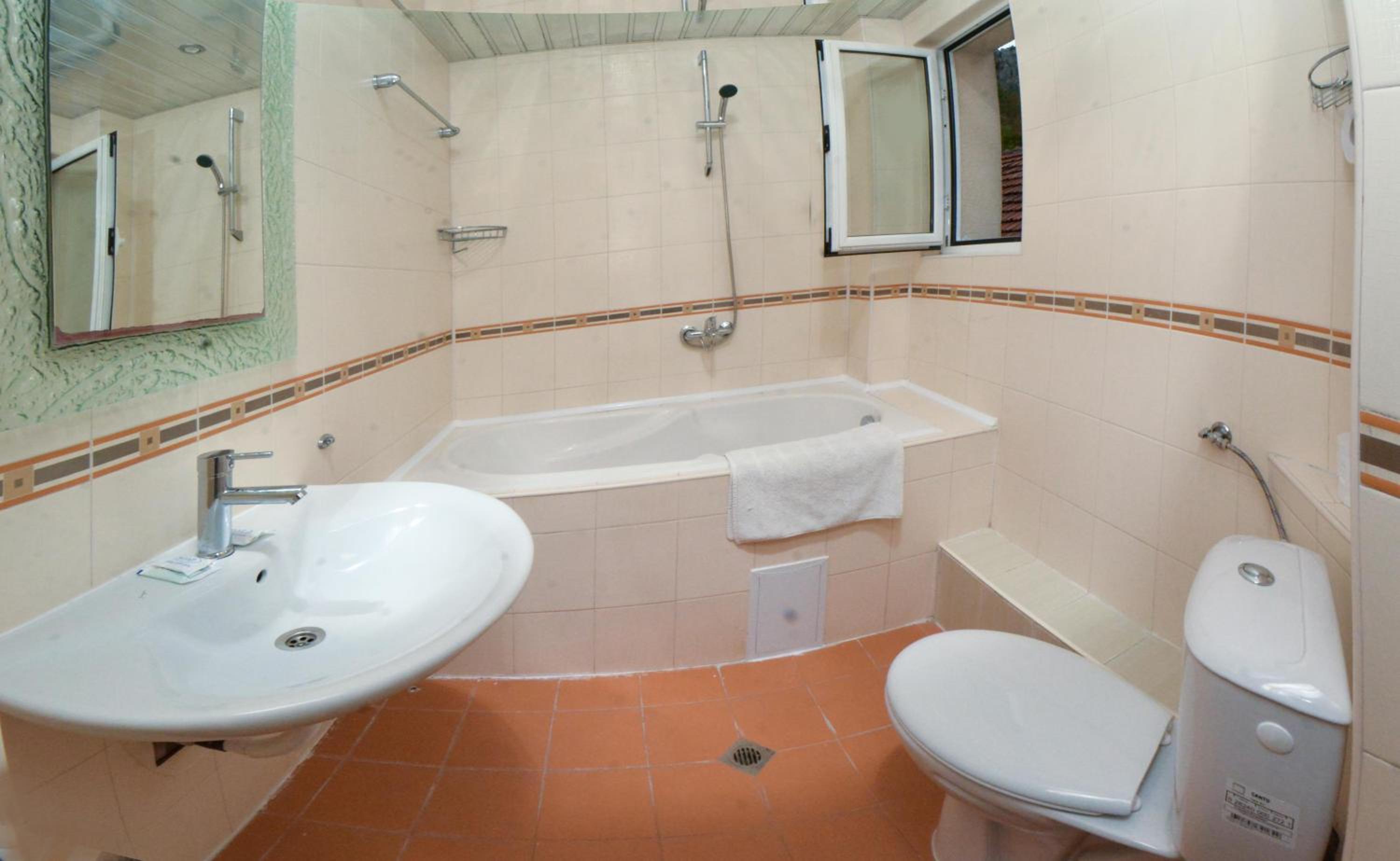 Rade III-Vratsa Exclusive mountain view
