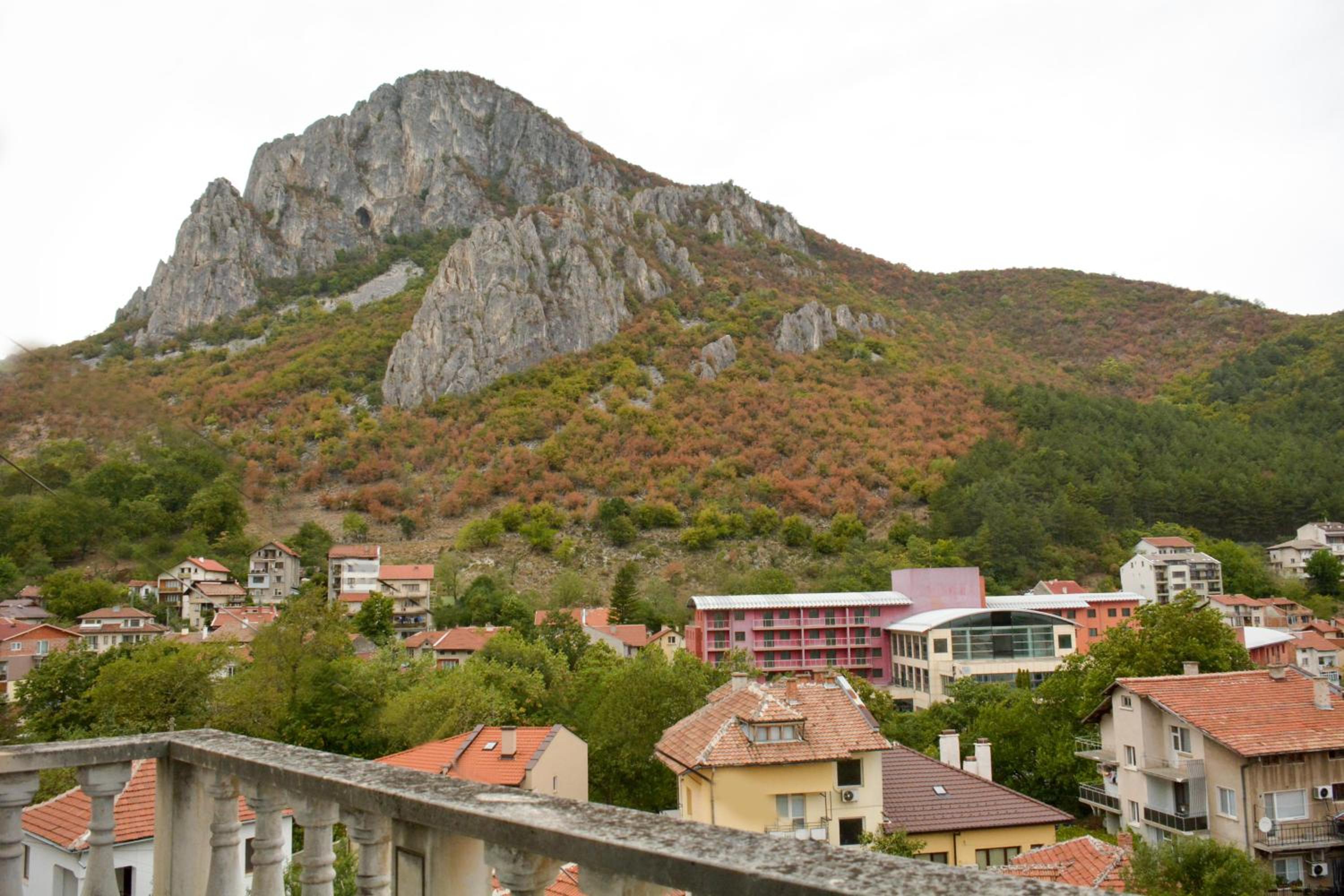 Rade III-Vratsa Exclusive mountain view