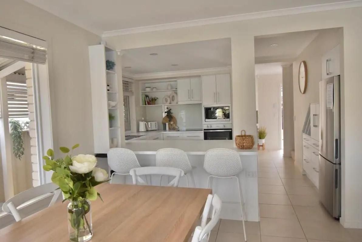 Luxury Mooloolaba Waterfront Retreat