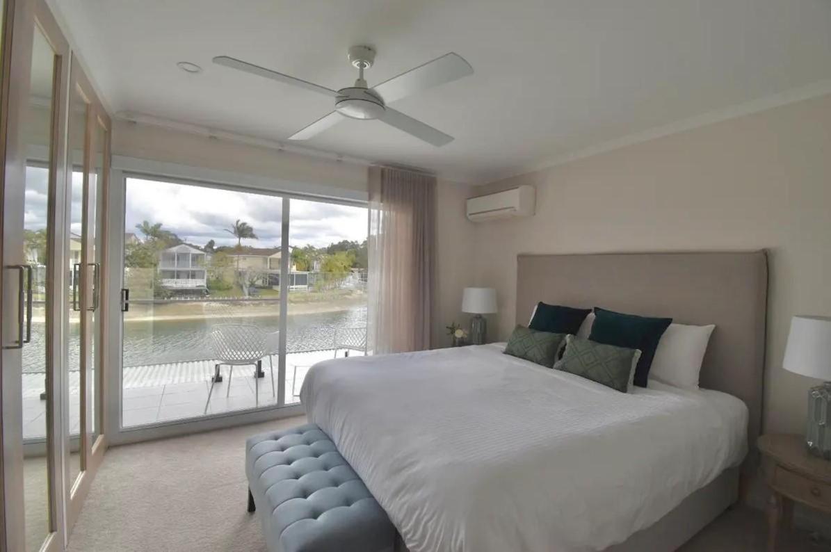 Luxury Mooloolaba Waterfront Retreat