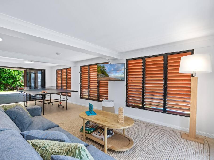 Family Shores - Beachfront Bliss