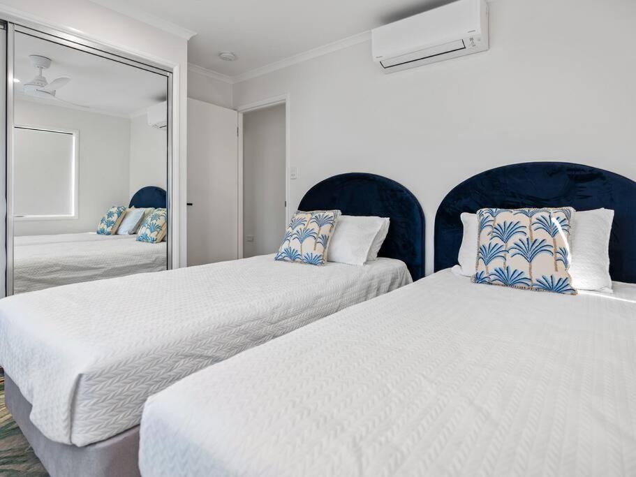 Family Shores - Beachfront Bliss