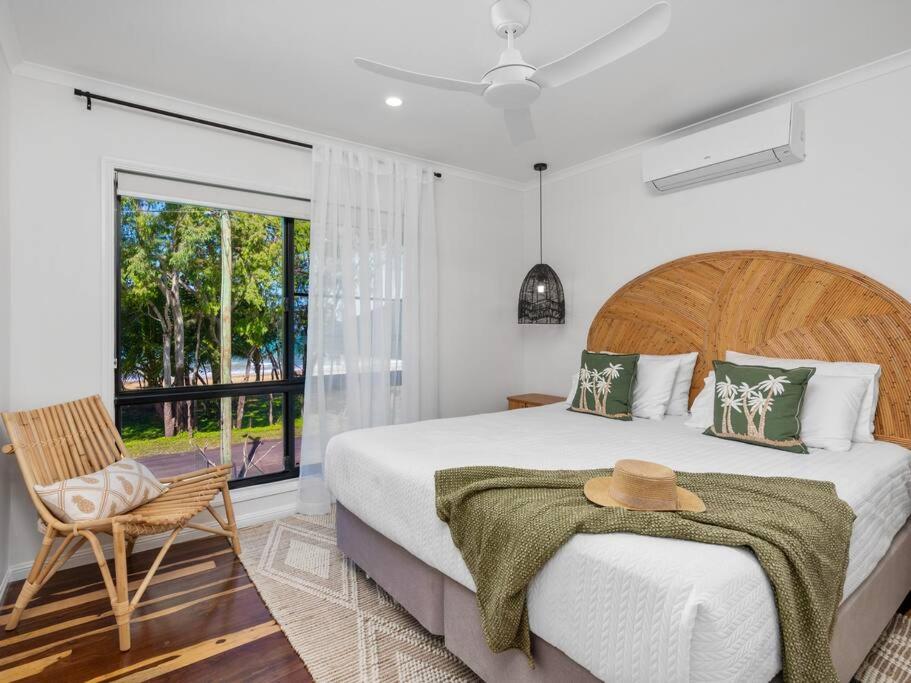 Family Shores - Beachfront Bliss