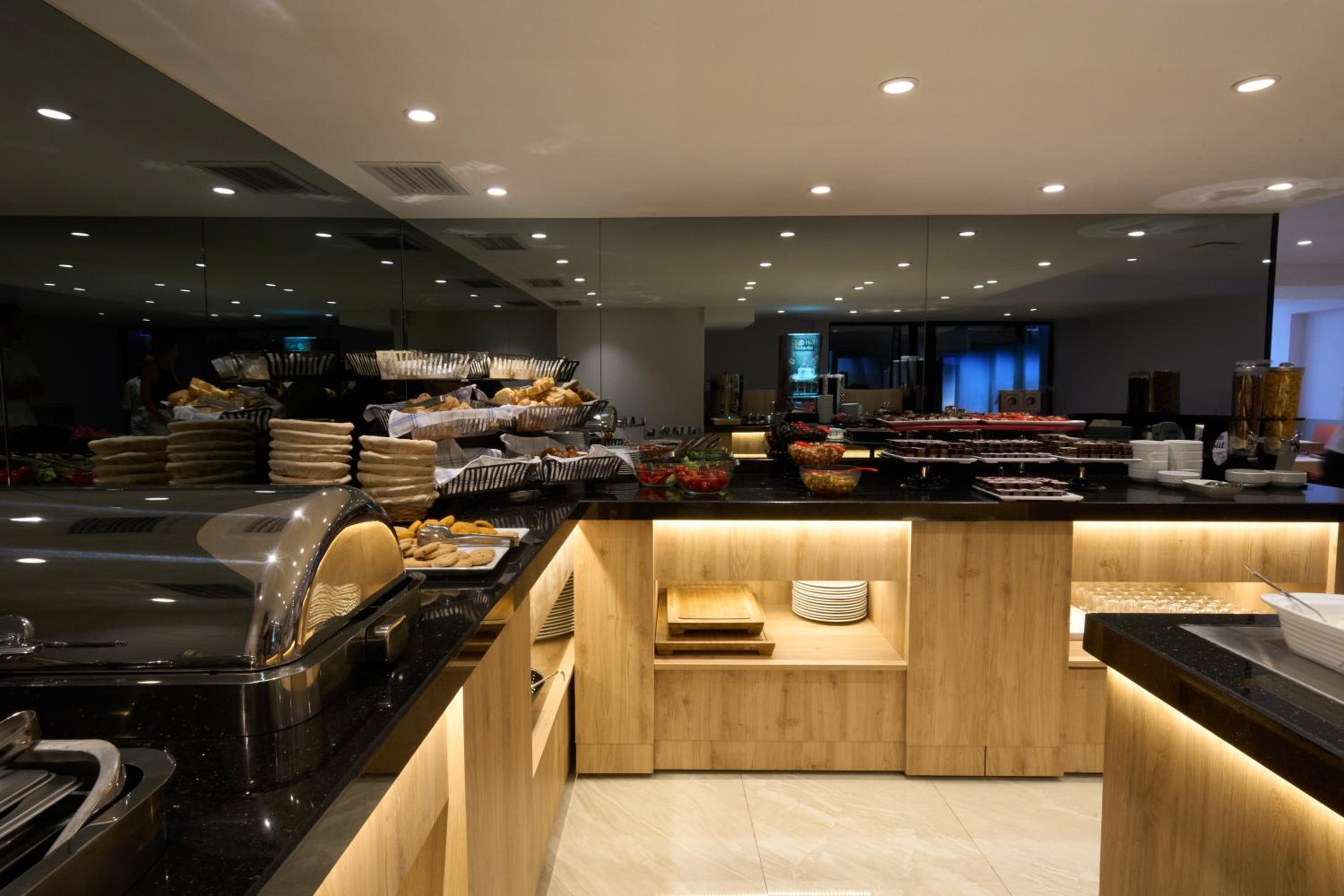 Osmanbey Fatih Hotel - Image 45